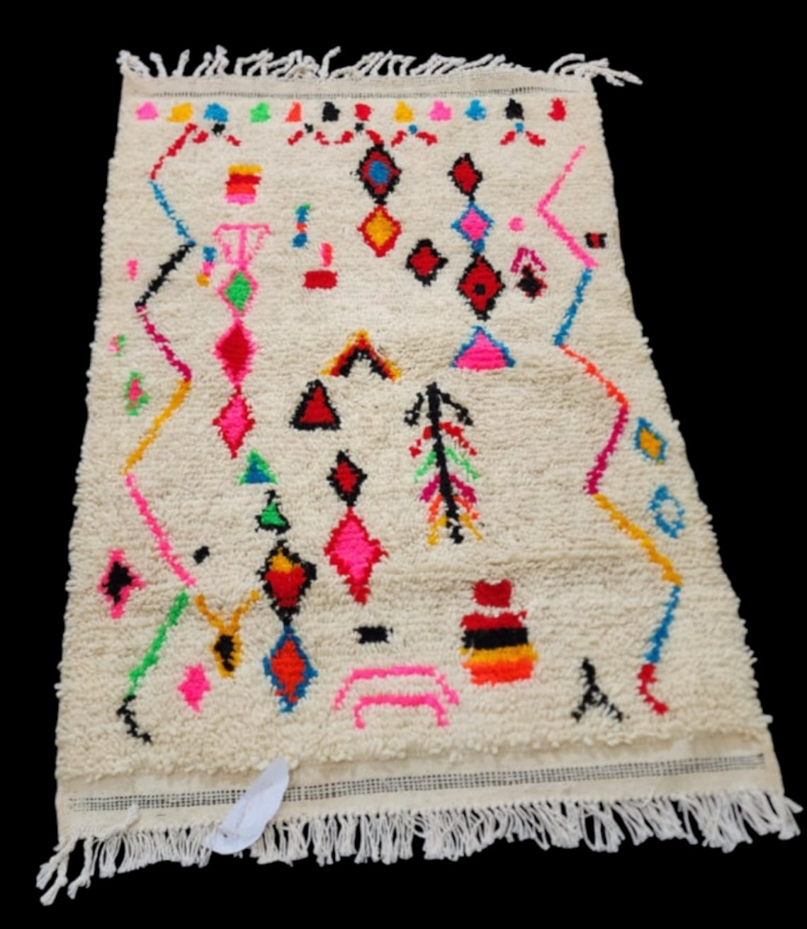 Handmade Azilal Rug, size 150 x 100 cm (4.92 x 3.28 ft)