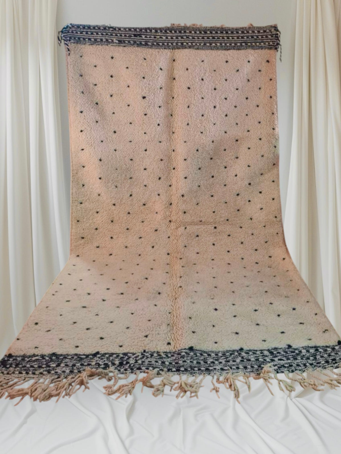 Beni Ouarain Rug size 250 x 150 cm || 8.2 x 4.92 ft