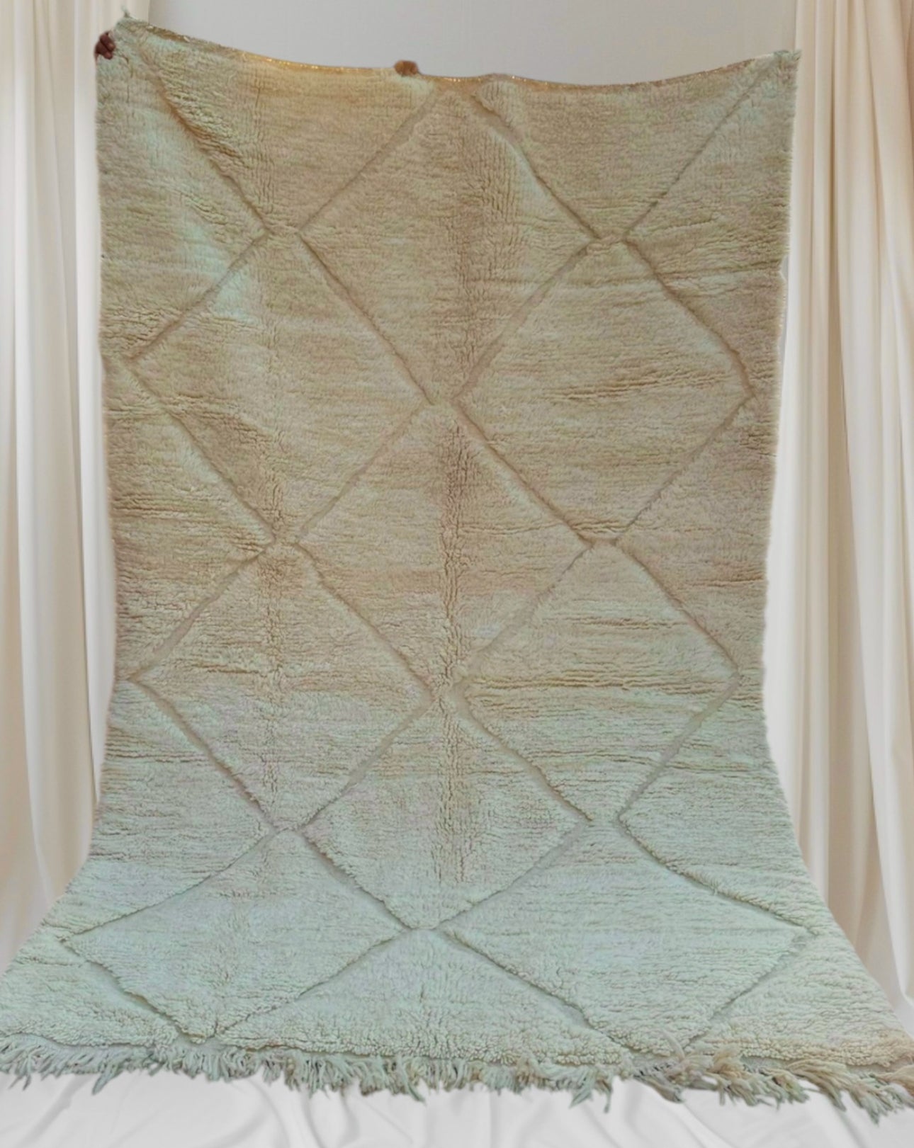 Beni Ouarain Rug size 250 x 150 cm || 8.2 x 4.92 ft