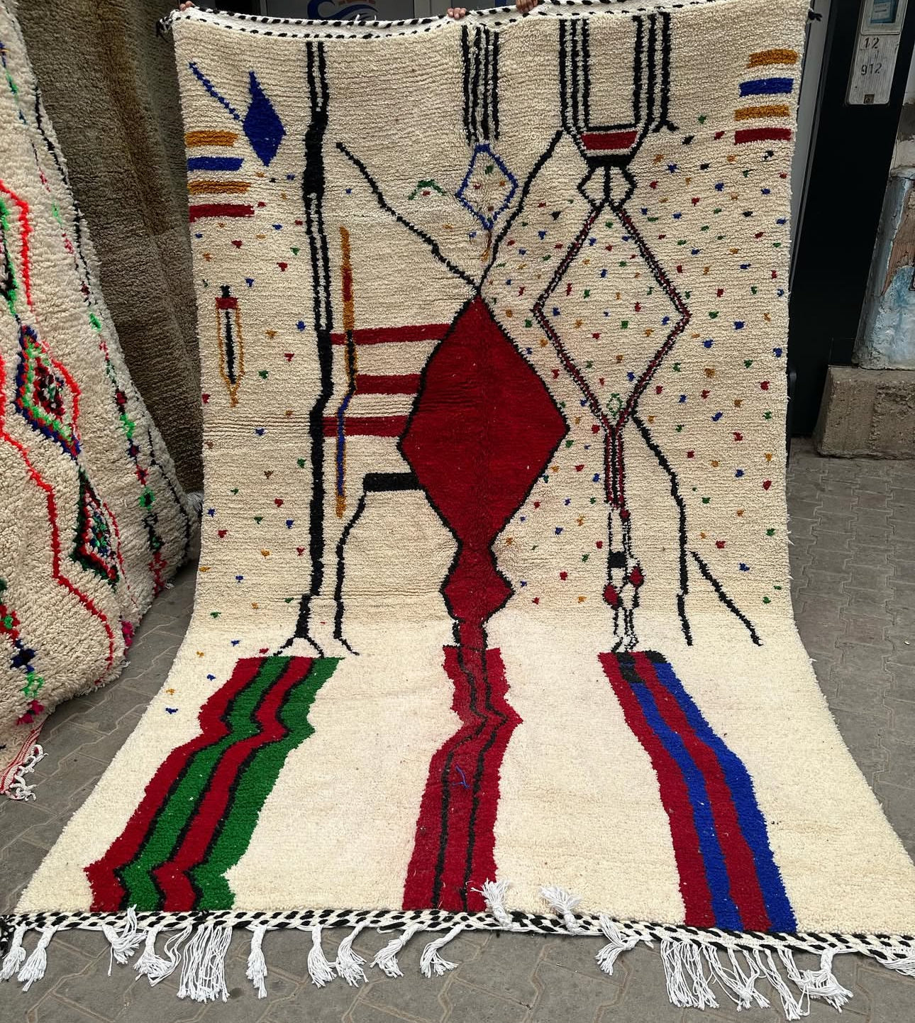 Azilal Rug, size 300 x 200 cm || 9.84 x 6.56 ft