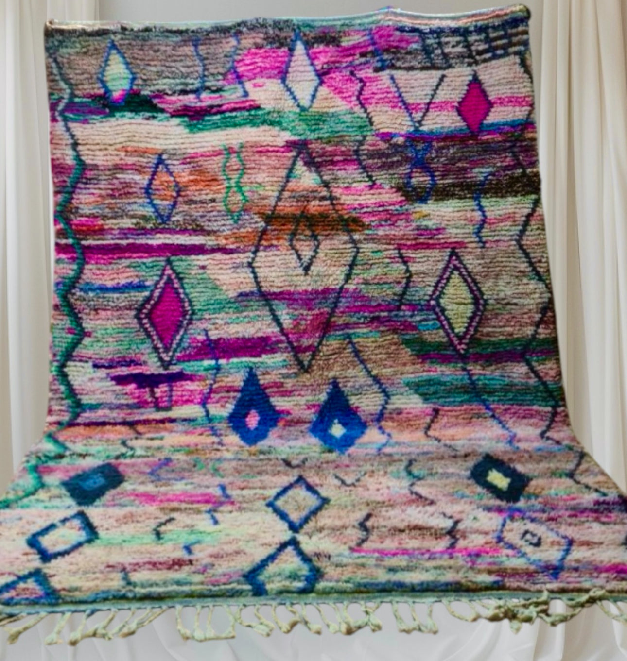Handmade BOujaad Rug, size 300 x 200 cm || 9.84 x 6.56 ft