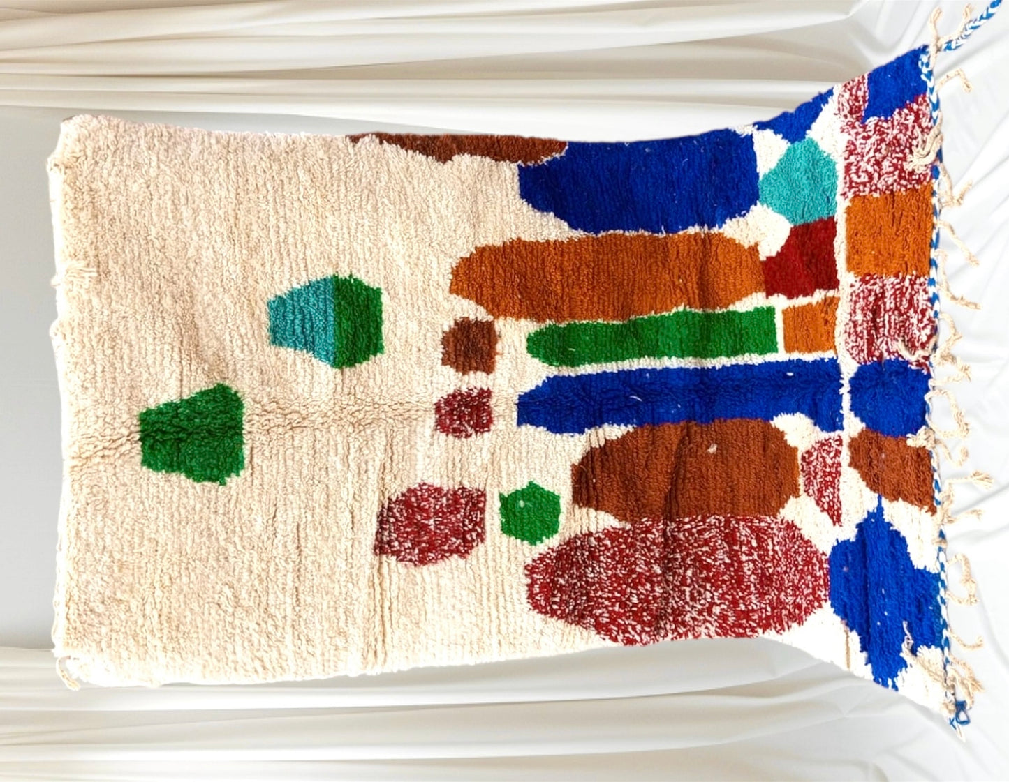 Beni Ouarain Rug size 250 x 150 cm || 8.2 x 4.92 ft