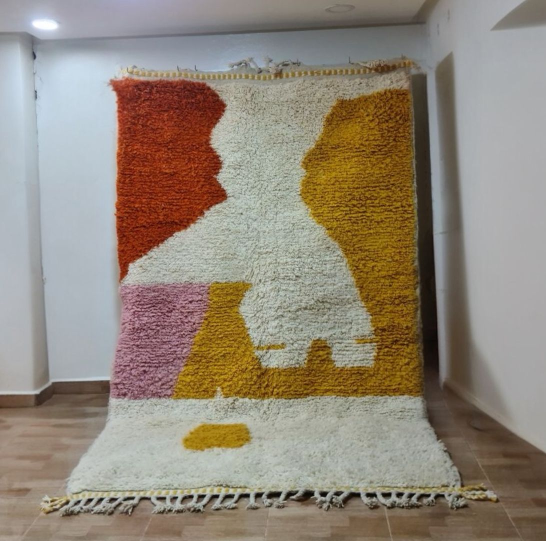 Handmade Azilal Rug, size 250 x 150 cm || 8.2 x 4.92 ft