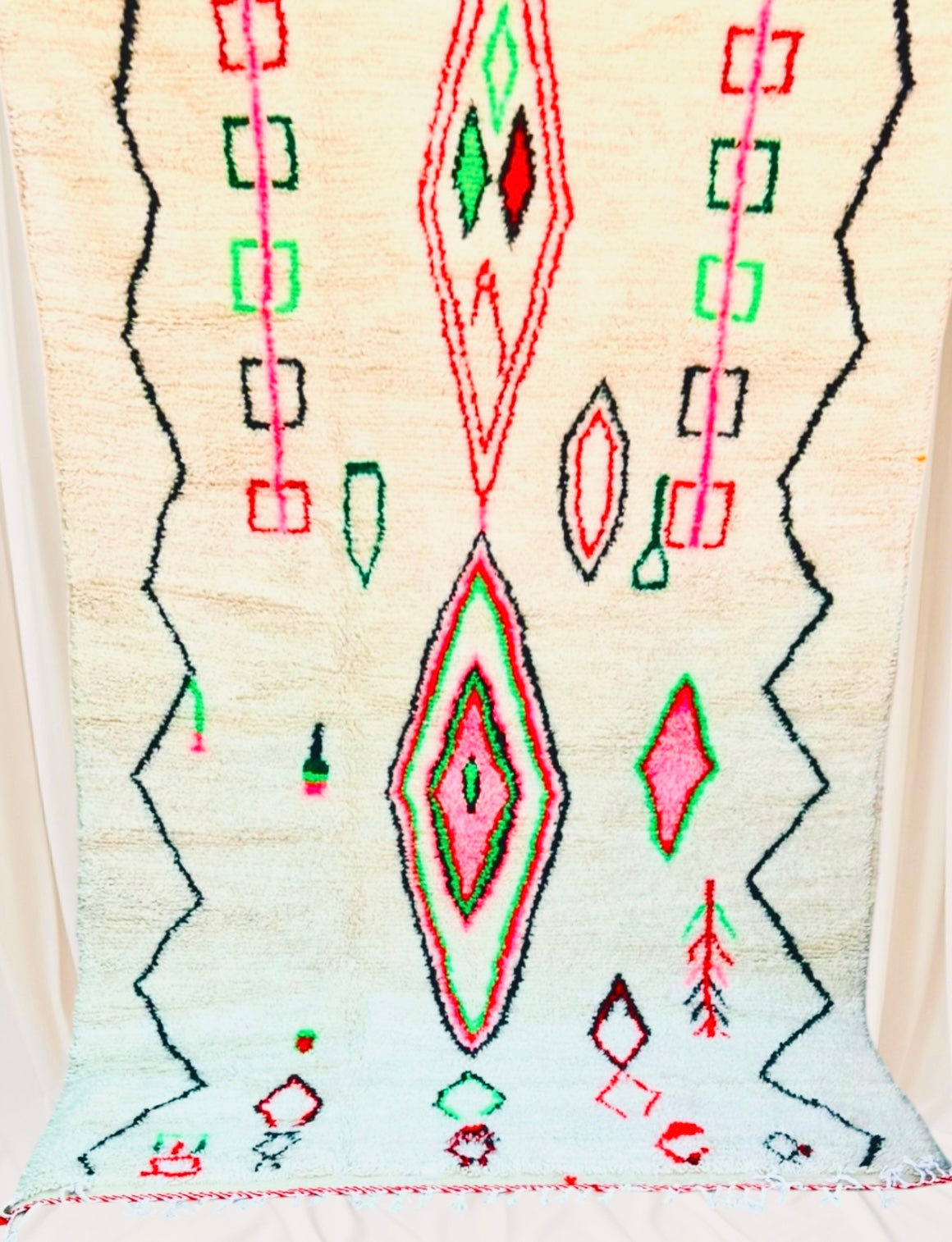 Azilal Rug, size 300 x 200 cm || 9.84 x 6.56 ft