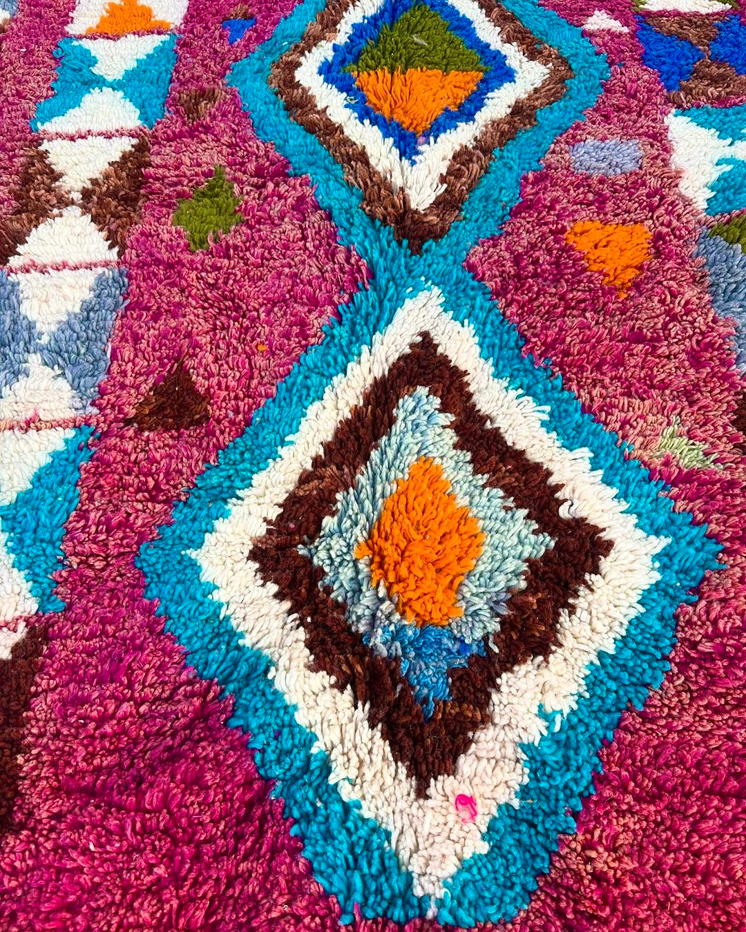 Handmade Azilal Rug, size 300 x 200 cm || 9.84 x 6.56 ft