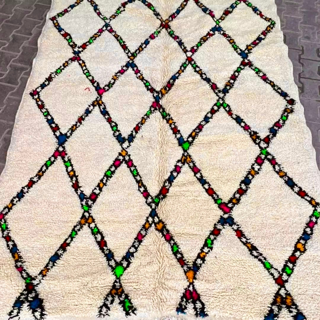 Azilal Rug, size 300 x 200 cm || 9.84 x 6.56 ft