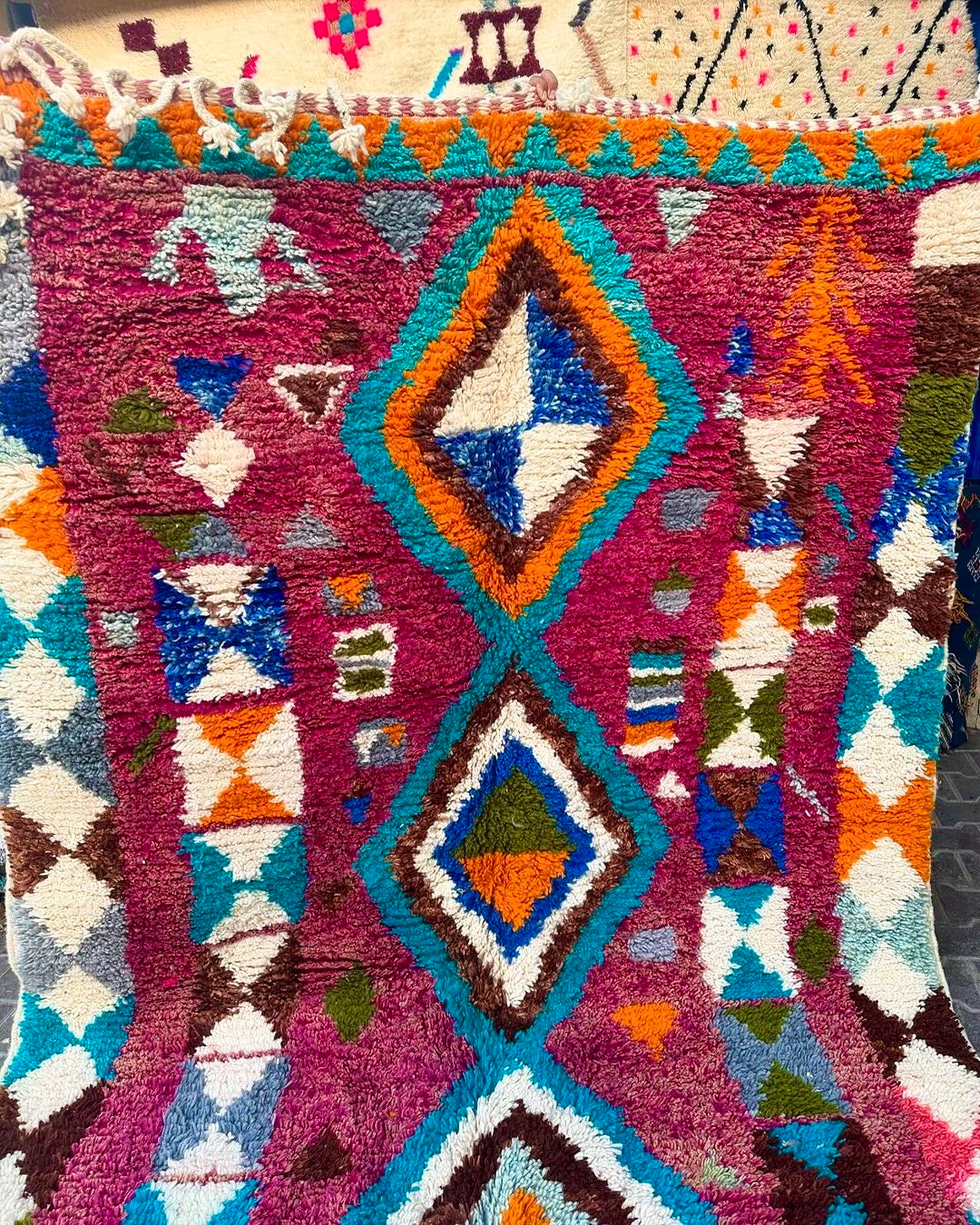 Handmade Azilal Rug, size 300 x 200 cm || 9.84 x 6.56 ft