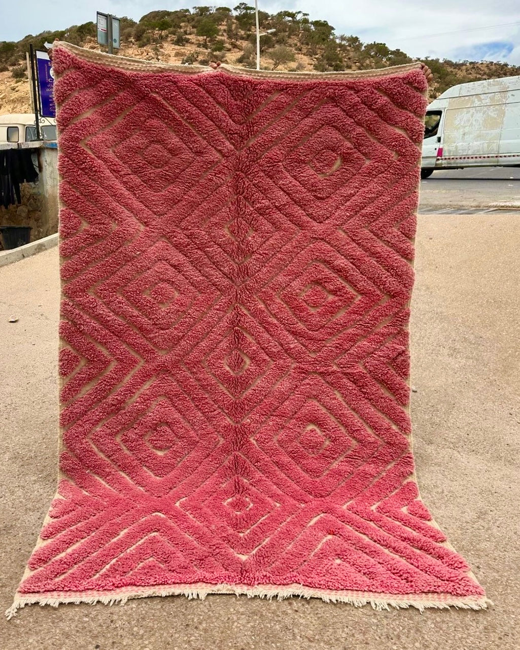 Beni Ouarain Rug size 250 x 150 cm || 8.2 x 4.92 ft