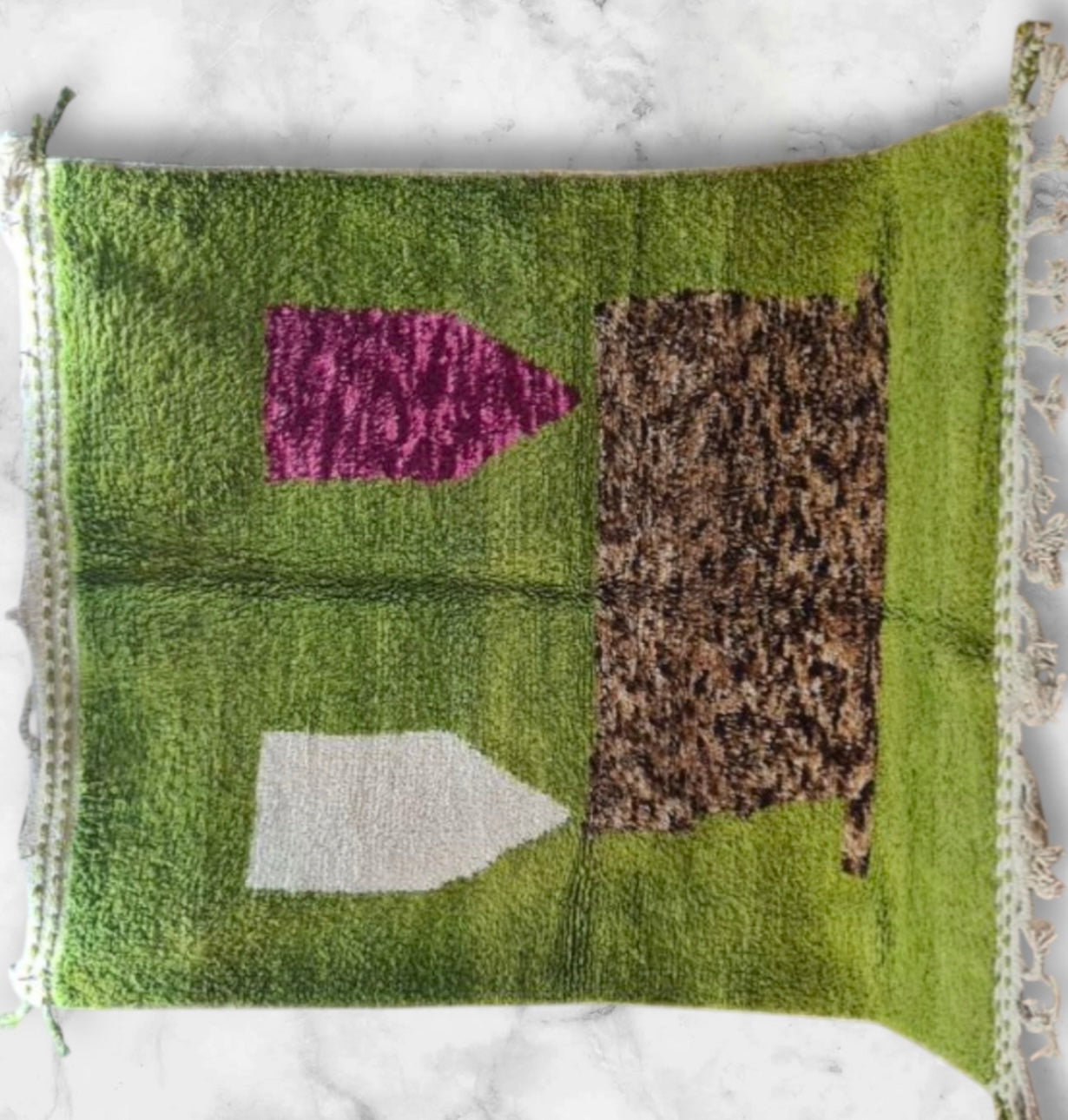 Beni Ouarain Rug size 250 x 150 cm || 8.2 x 4.92 ft