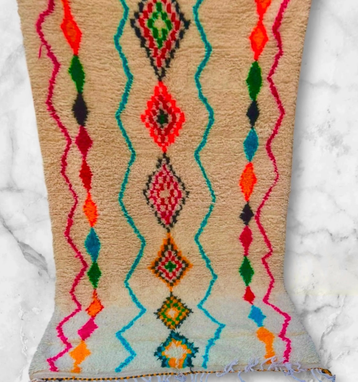 Handmade Azilal Rug, size 250 x 150 cm || 8.2 x 4.92 ft