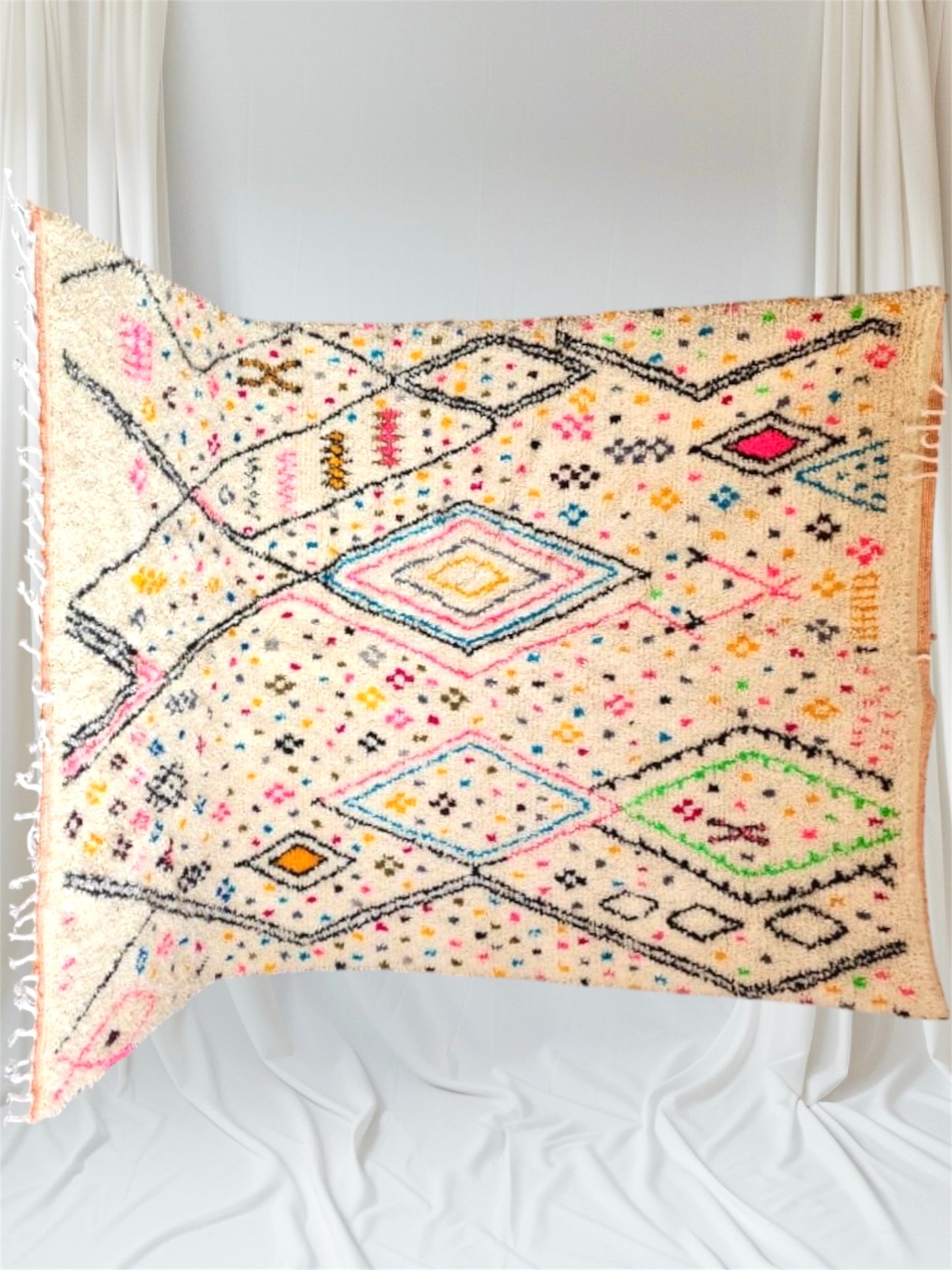 Handmade Azilal Rug, size 300 x 200 cm || 9.84 x 6.56 ft