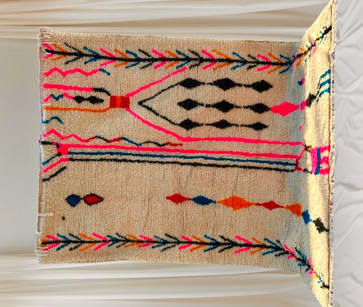 Azilal Rug, size 300 x 200 cm || 9.84 x 6.56 ft