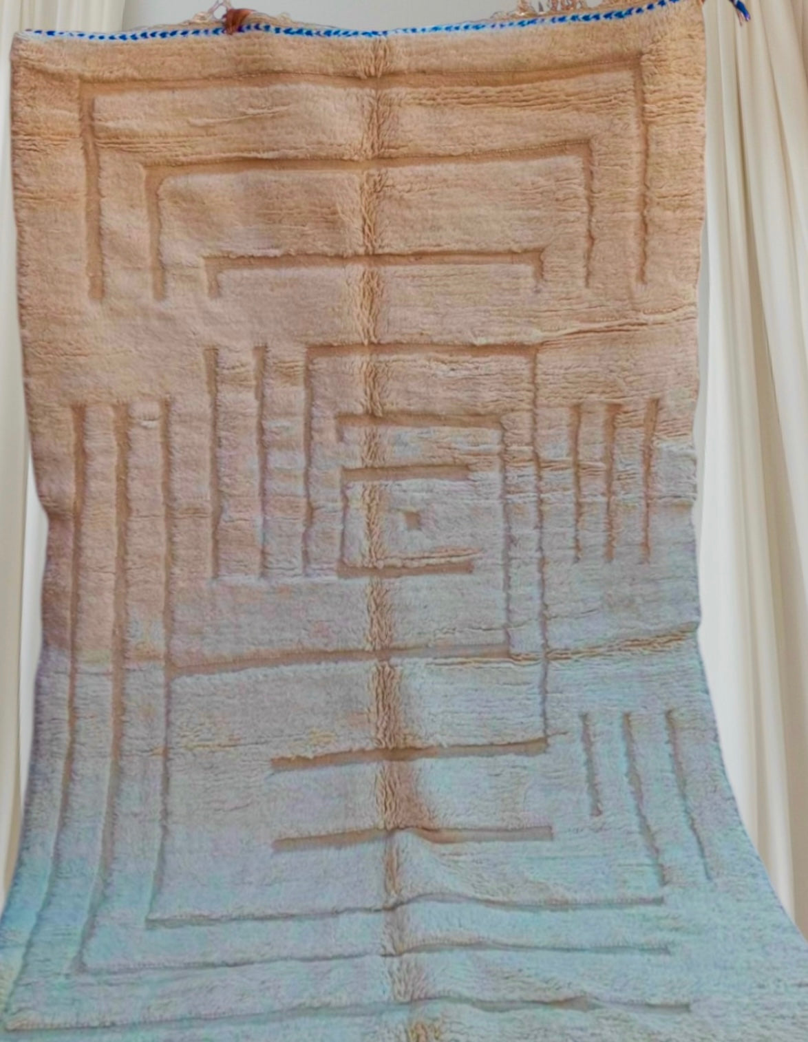 Beni Ouarain Rug size 250 x 150 cm || 8.2 x 4.92 ft