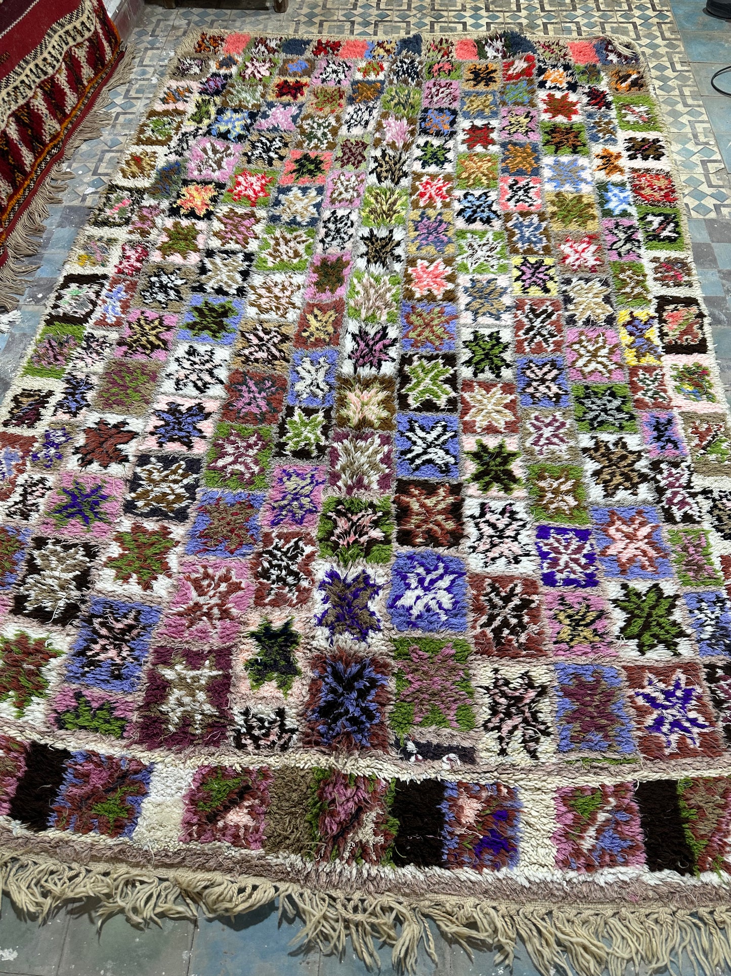Beni Ouarain Rug size 250 x 150 cm || 8.2 x 4.92 ft