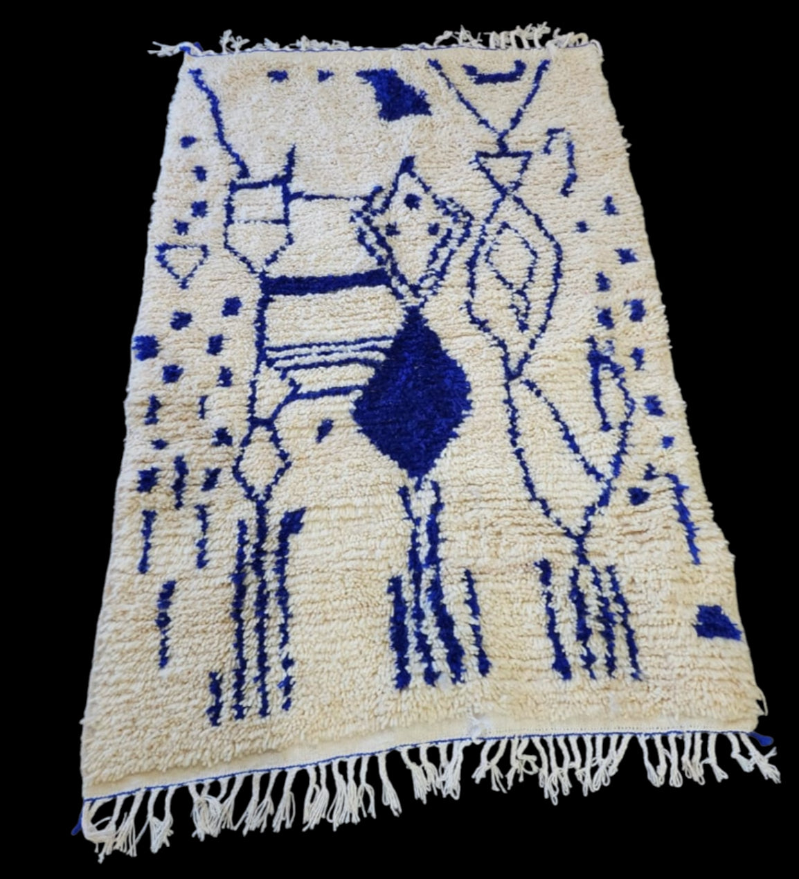 Handmade Azilal Rug, size 150 x 100 cm (4.92 x 3.28 ft)