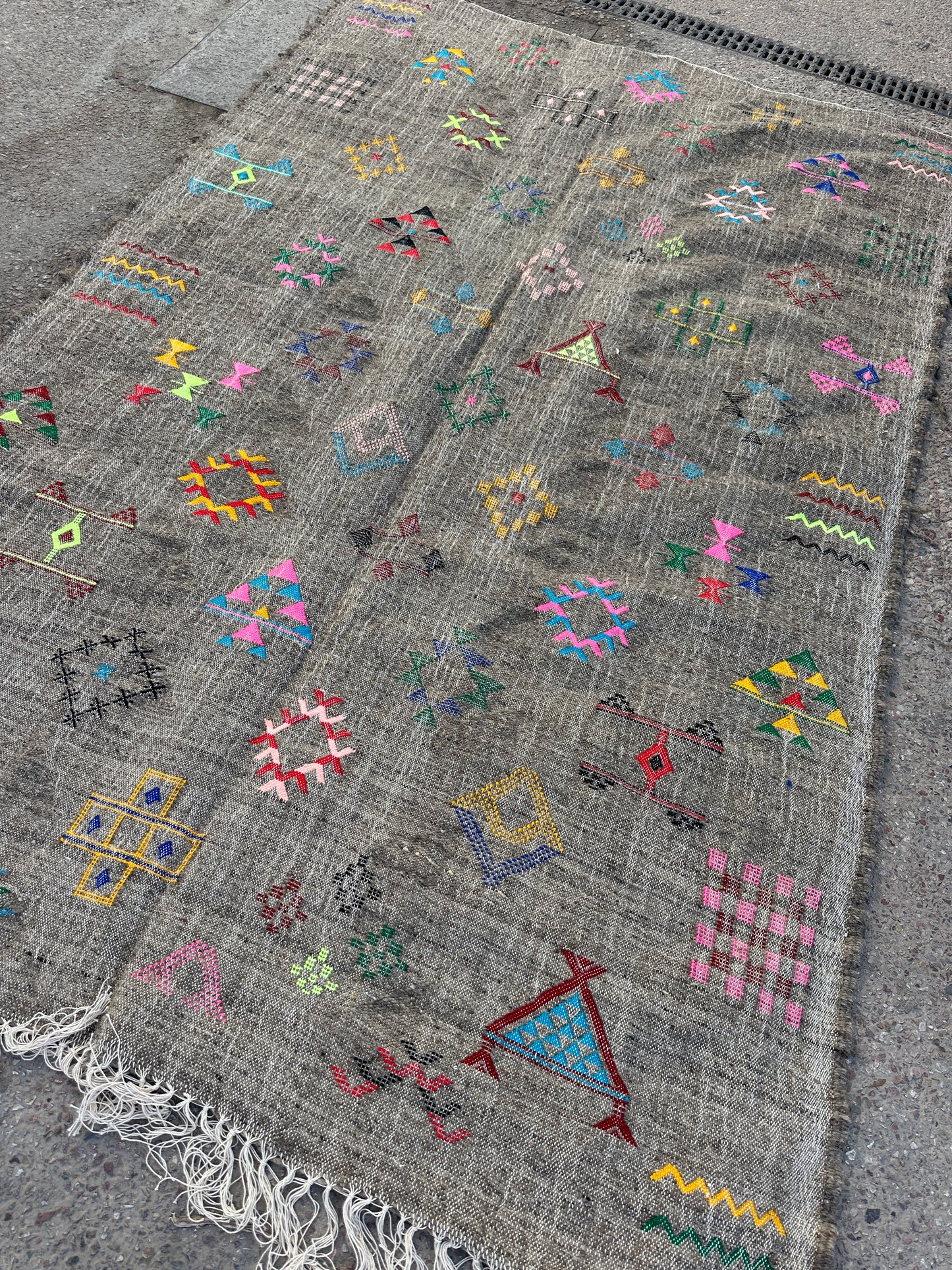 Handmade Kelim Rug, size 250 x 150 cm || 8.2 x 4.92 ft