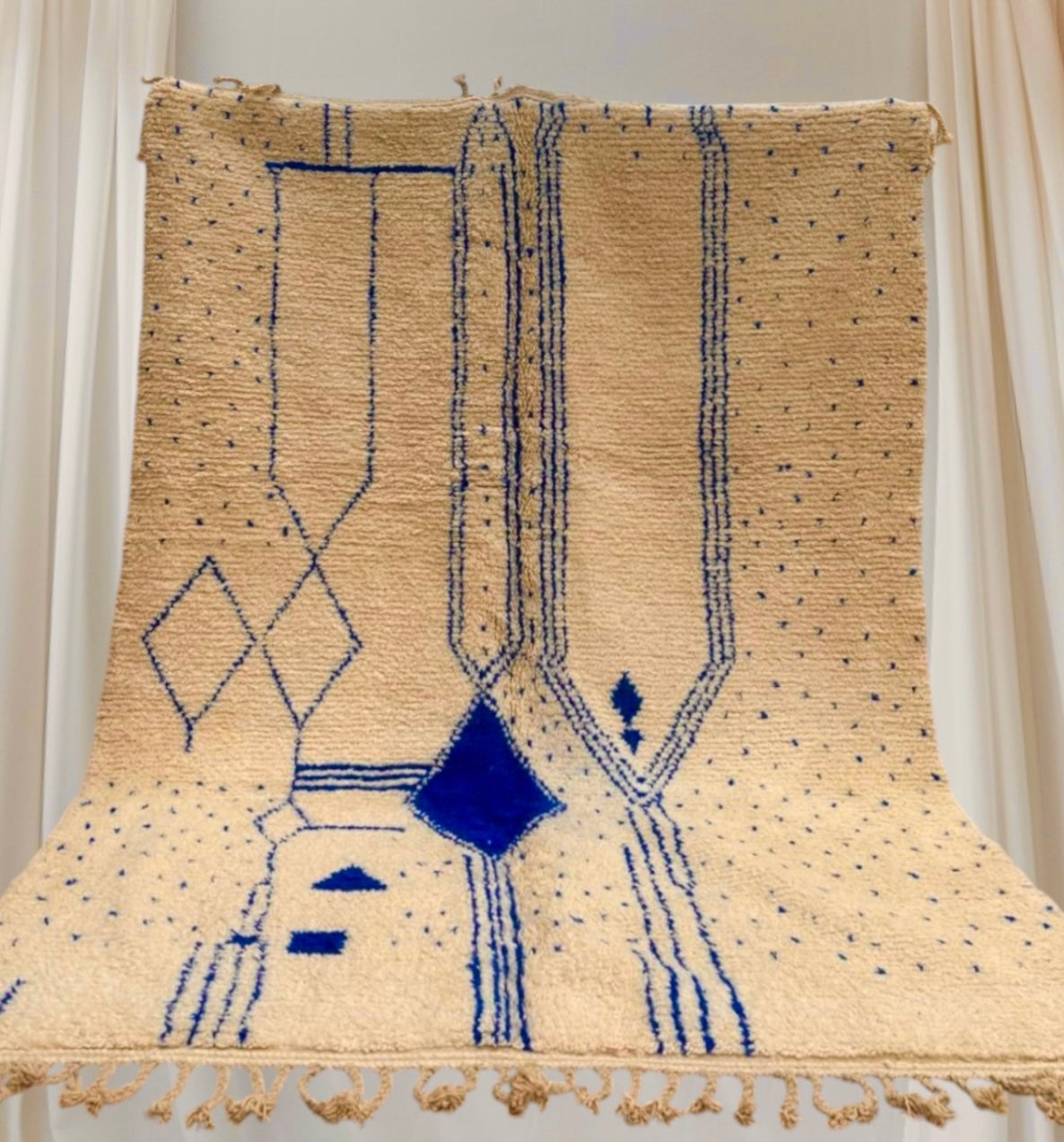Beni Ouarain Rug size 300 x 200 cm || 9.84 x 6.56 ft