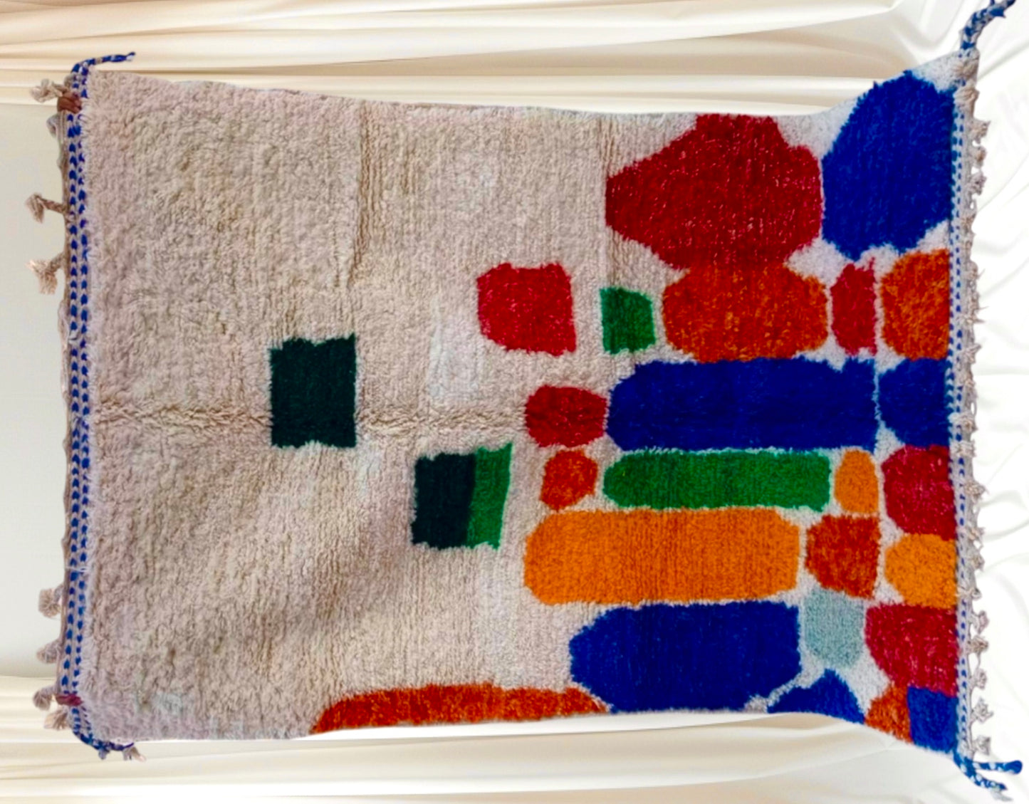 Beni Ouarain Rug size 250 x 150 cm || 8.2 x 4.92 ft