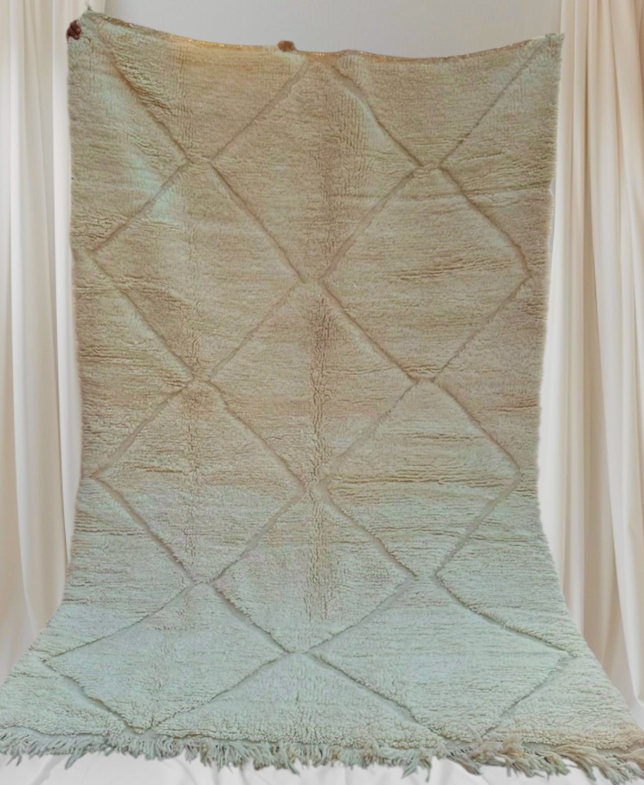 Beni Ouarain Rug size 250 x 150 cm || 8.2 x 4.92 ft