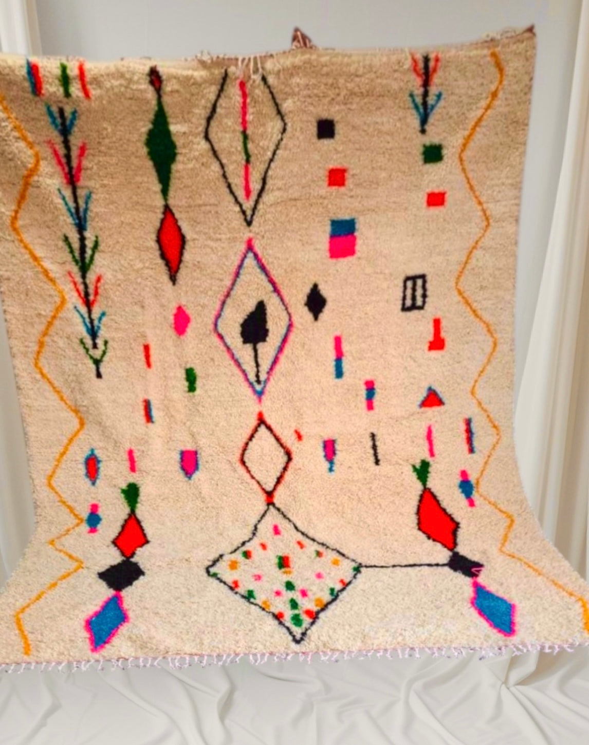 Azilal Rug, size 300 x 200 cm || 9.84 x 6.56 ft