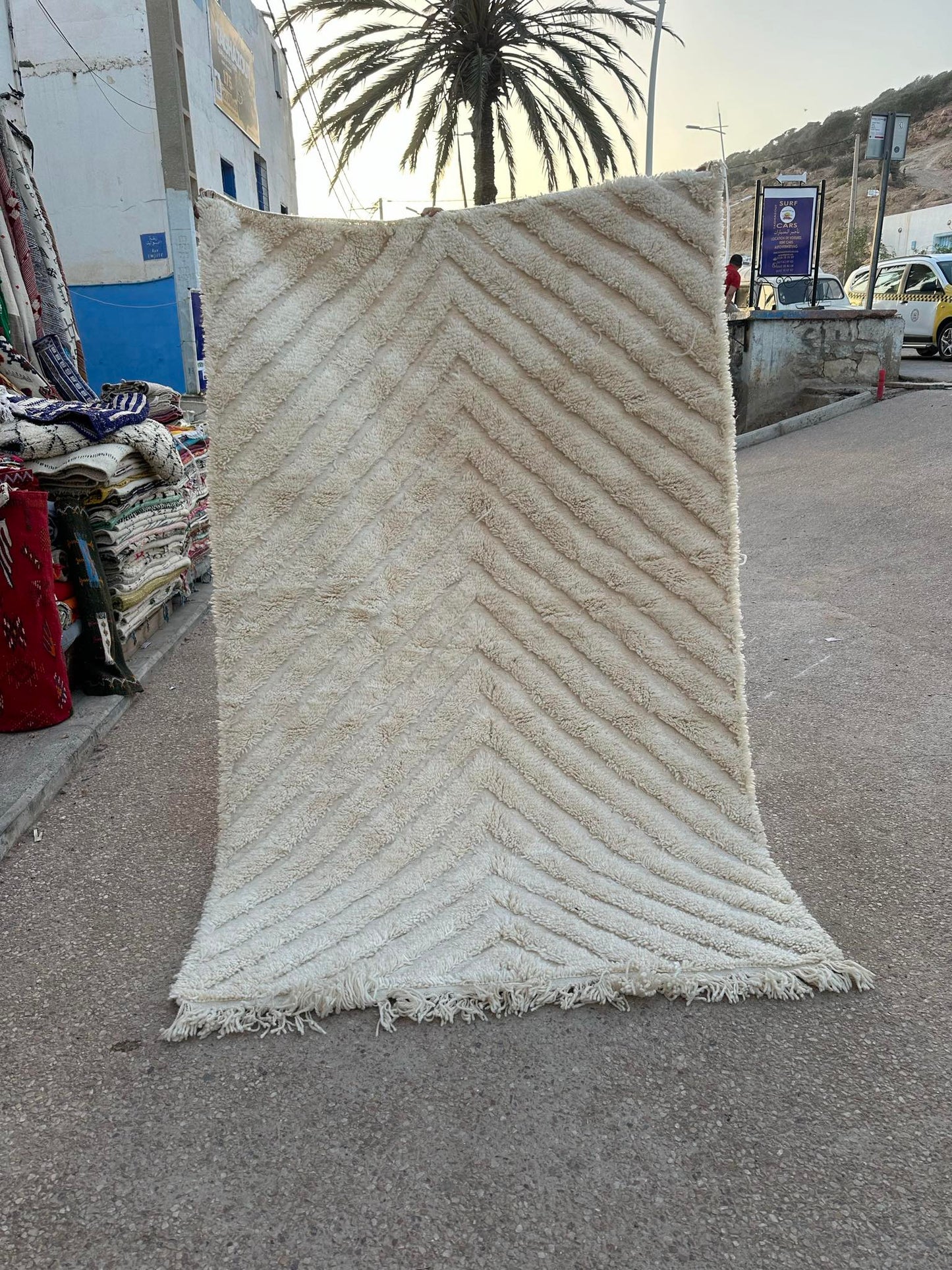 Beni Ouarain Rug size 250 x 150 cm || 8.2 x 4.92 ft