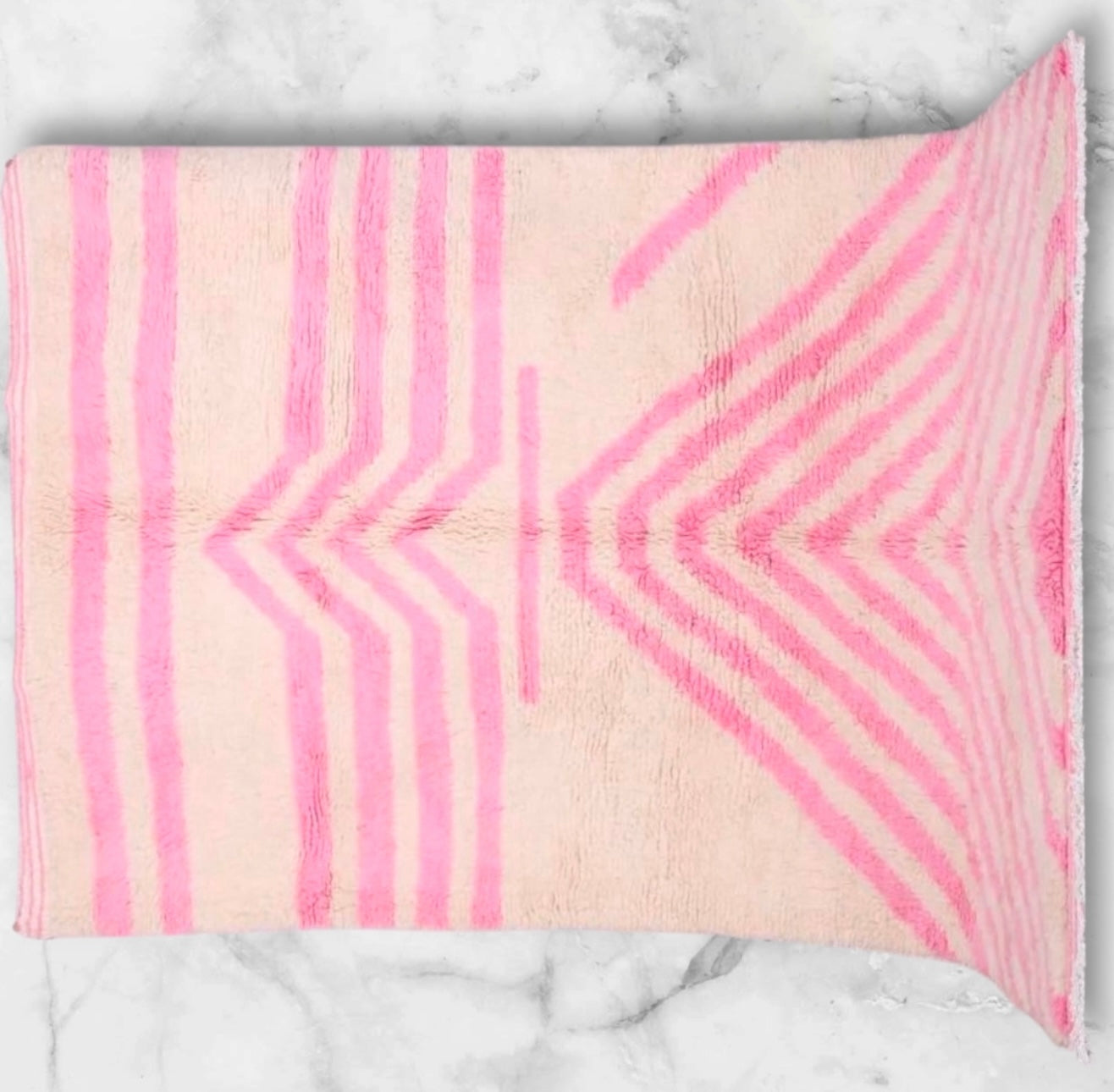 Beni Ouarain Rug size 250 x 150 cm || 8.2 x 4.92 ft