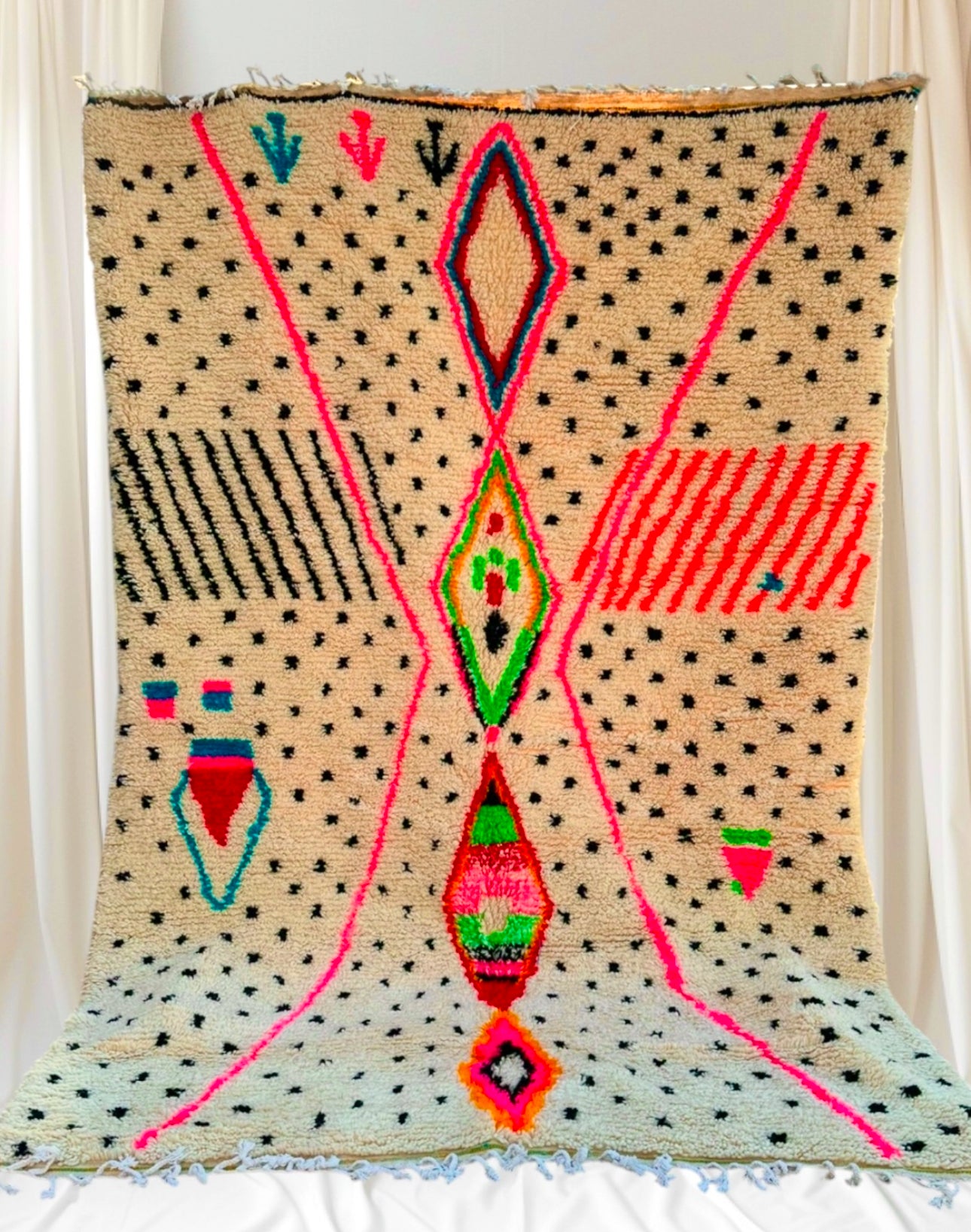 Azilal Rug, size 300 x 200 cm || 9.84 x 6.56 ft