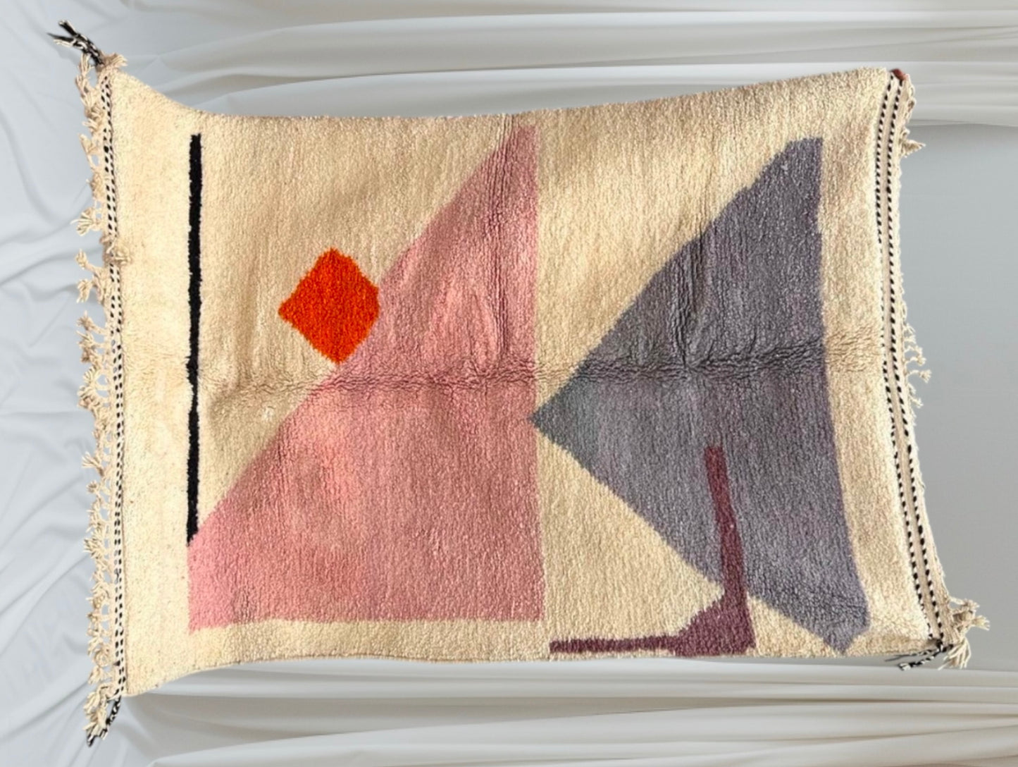 Beni Ouarain Rug size 250 x 150 cm || 8.2 x 4.92 ft
