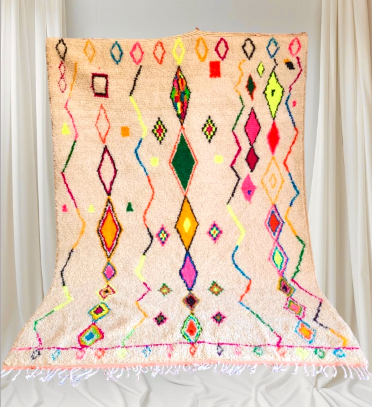 Handmade Azilal Rug, size 300 x 200 cm || 9.84 x 6.56 ft