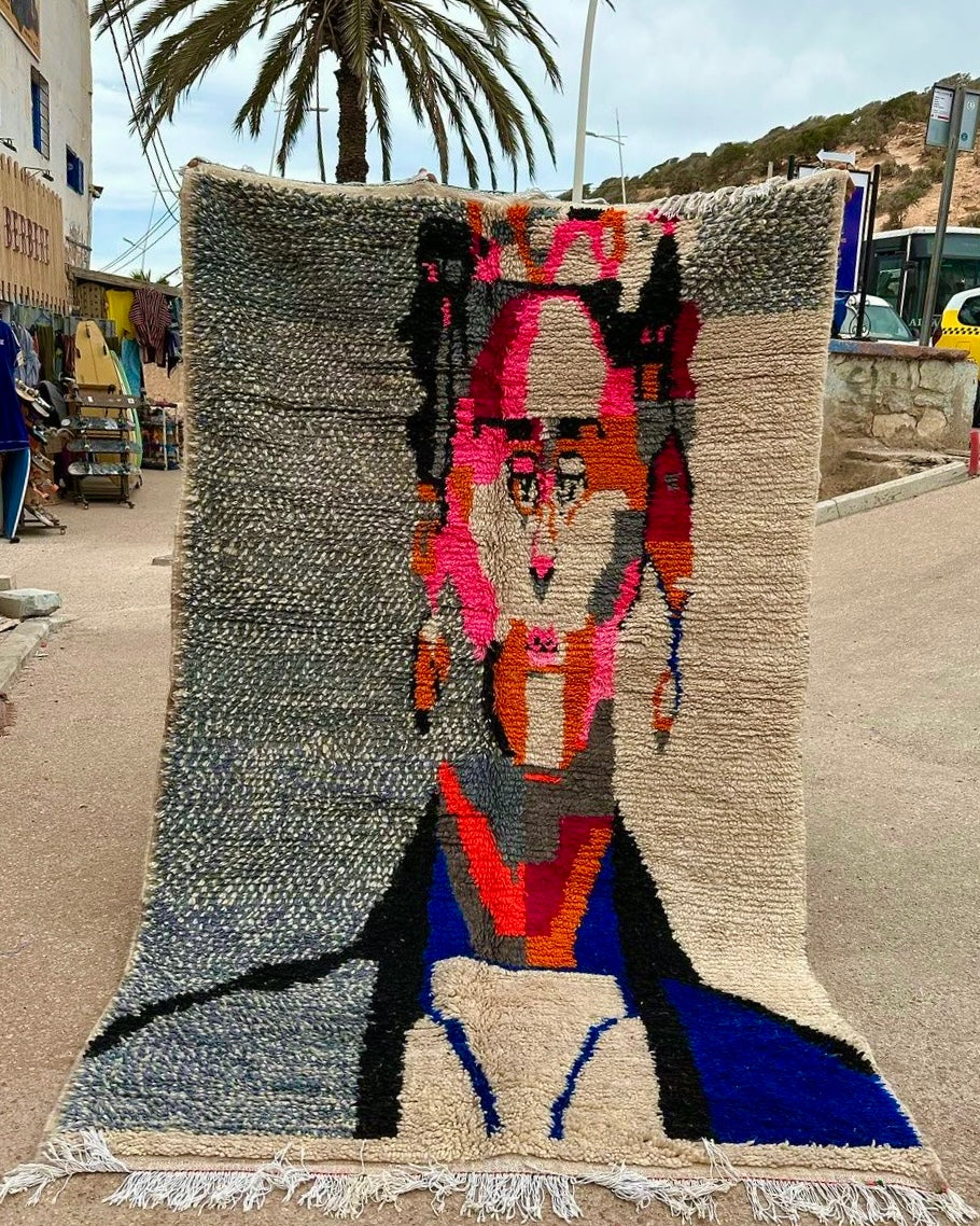 Handmade Azilal Rug, size 250 x 150 cm || 8.2 x 4.92 ft