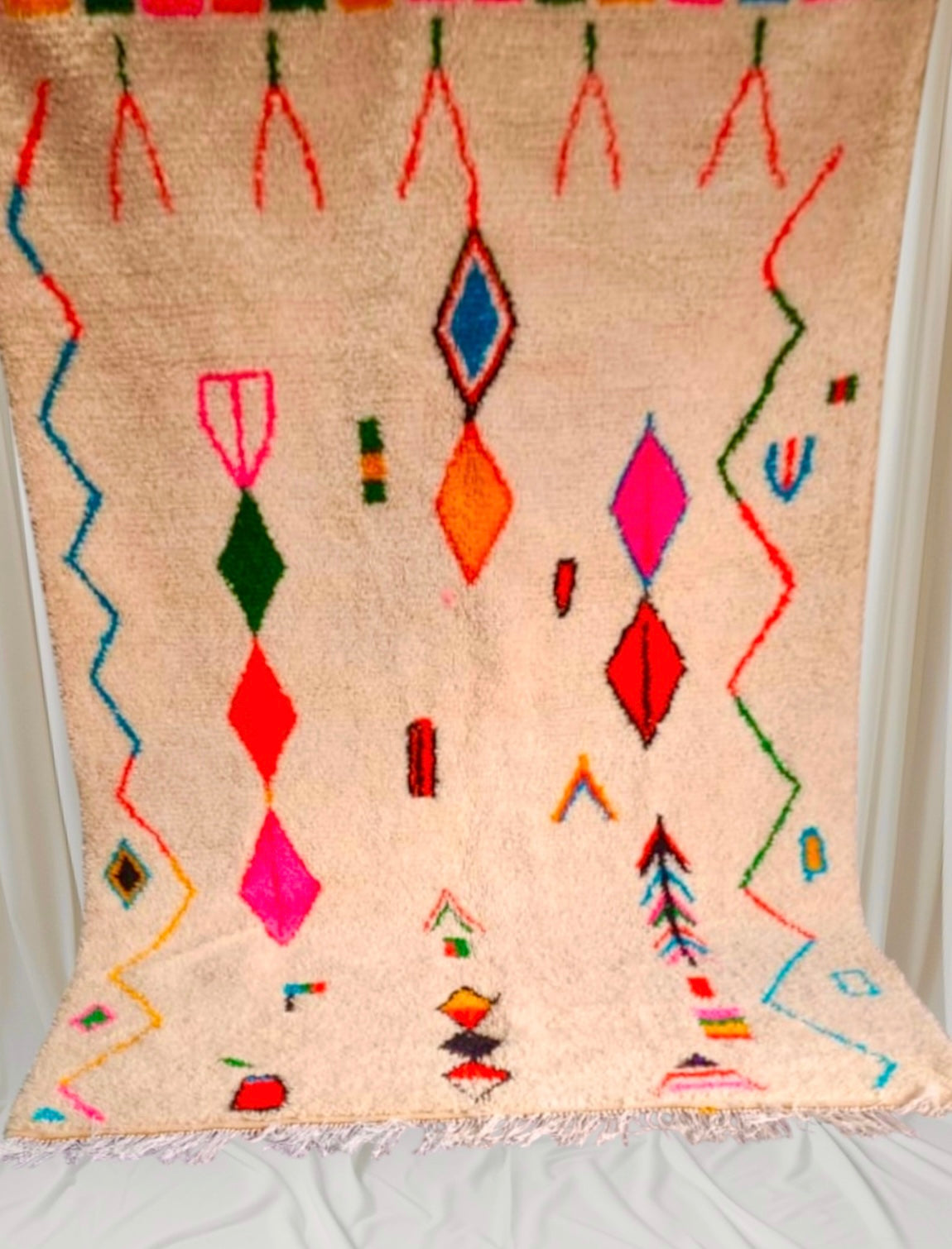 Azilal Rug, size 300 x 200 cm || 9.84 x 6.56 ft