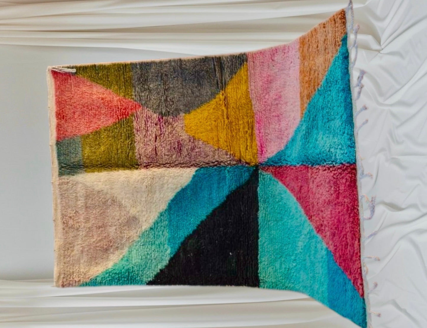 Beni Ouarain Rug size 250 x 150 cm || 8.2 x 4.92 ft