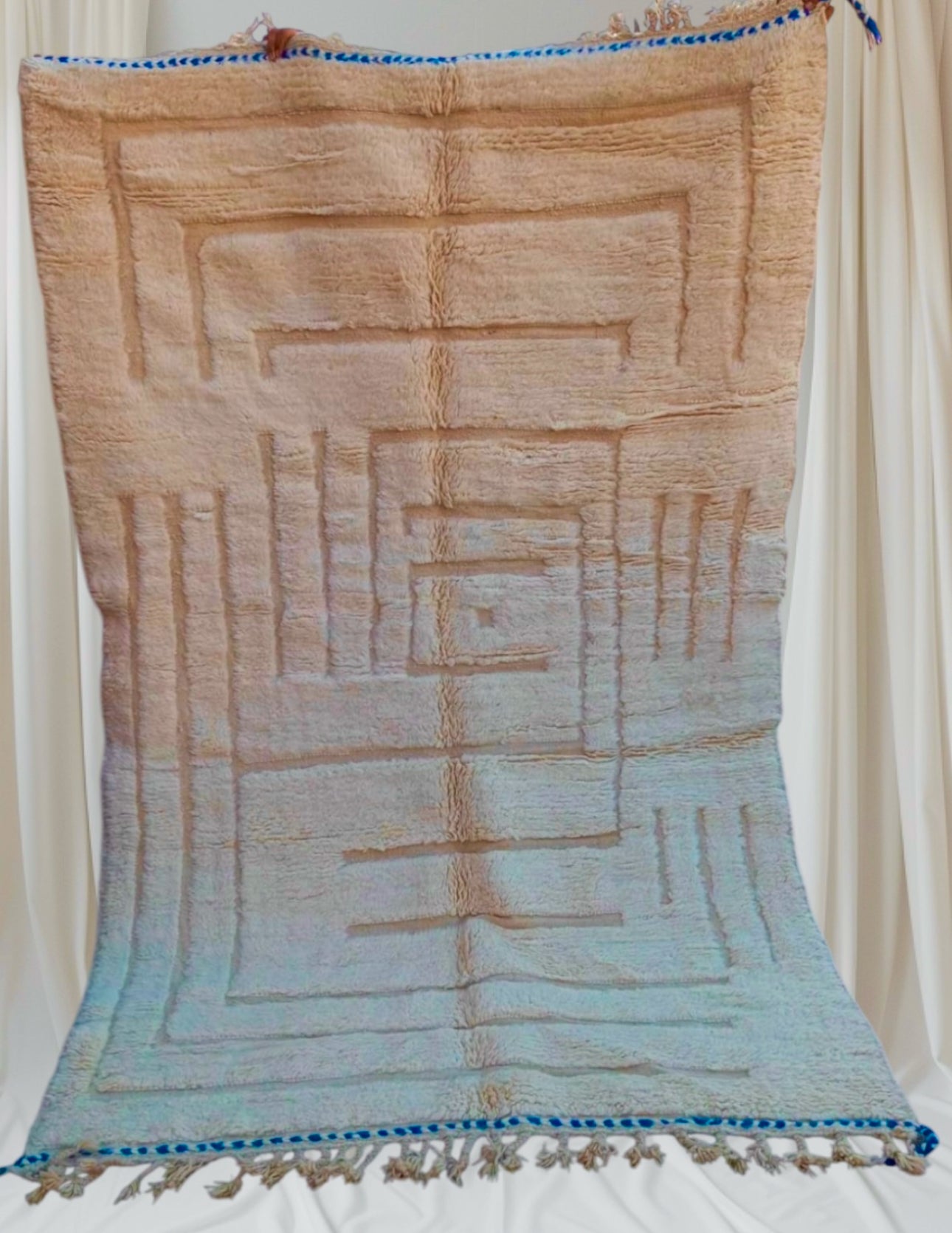 Beni Ouarain Rug size 250 x 150 cm || 8.2 x 4.92 ft
