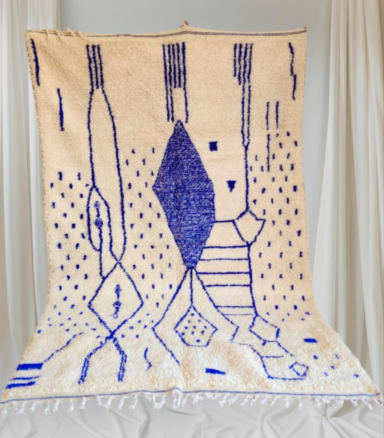 Handmade Azilal Rug, size 300 x 200 cm || 9.84 x 6.56 ft