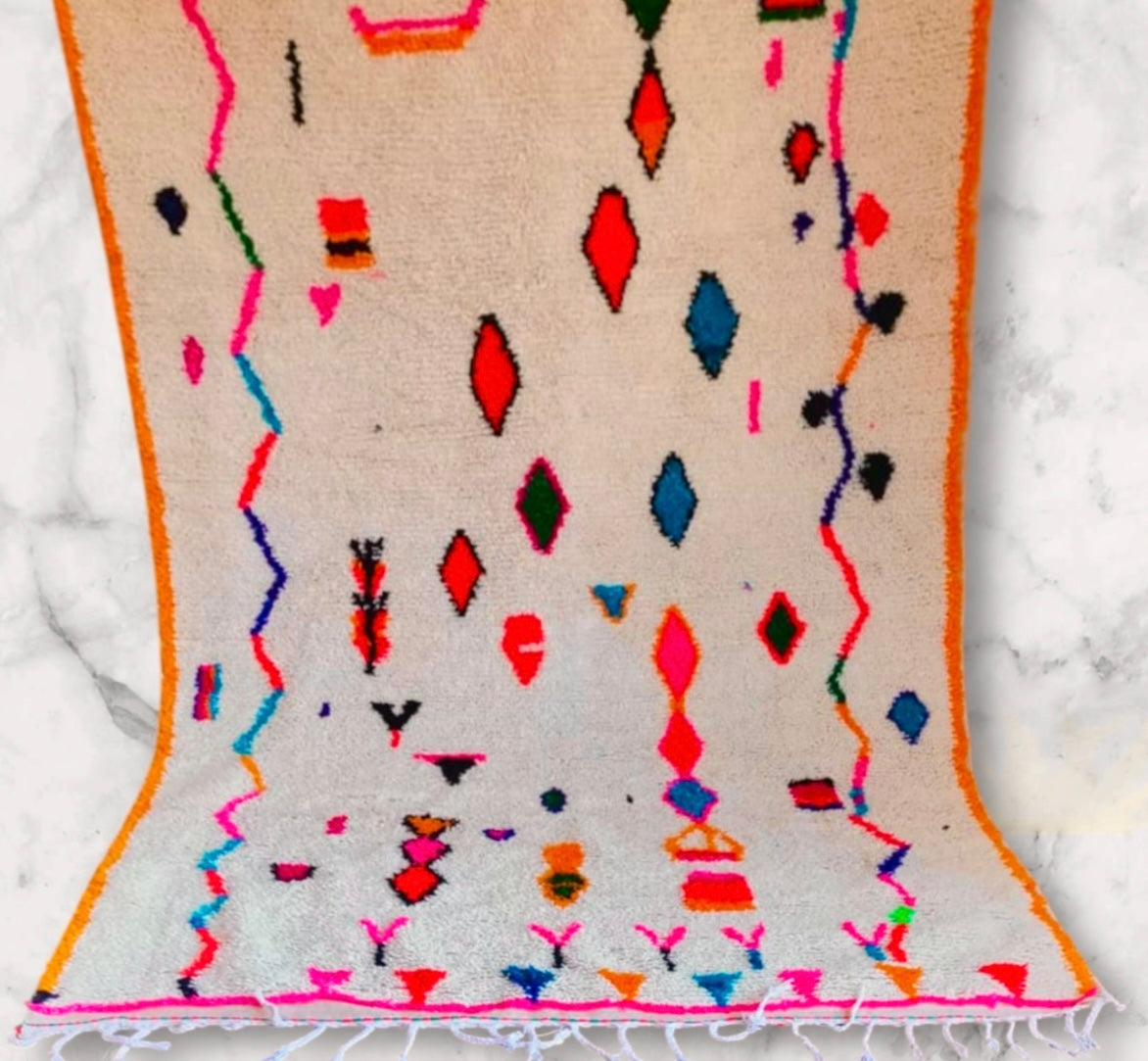 Azilal Rug, size 300 x 200 cm || 9.84 x 6.56 ft