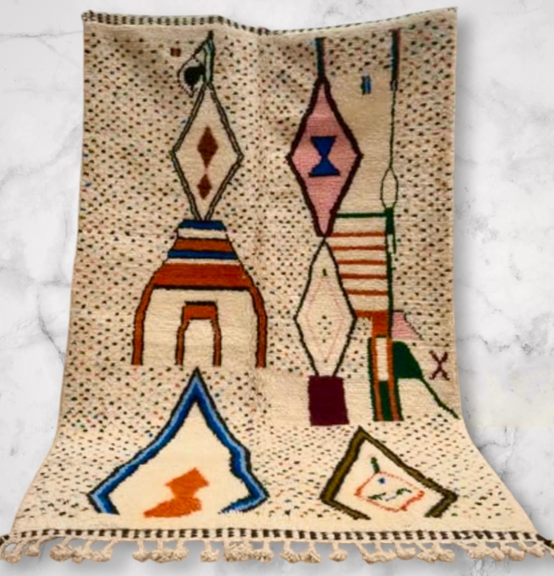 Handmade Azilal Rug, size 250 x 150 cm || 8.2 x 4.92 ft