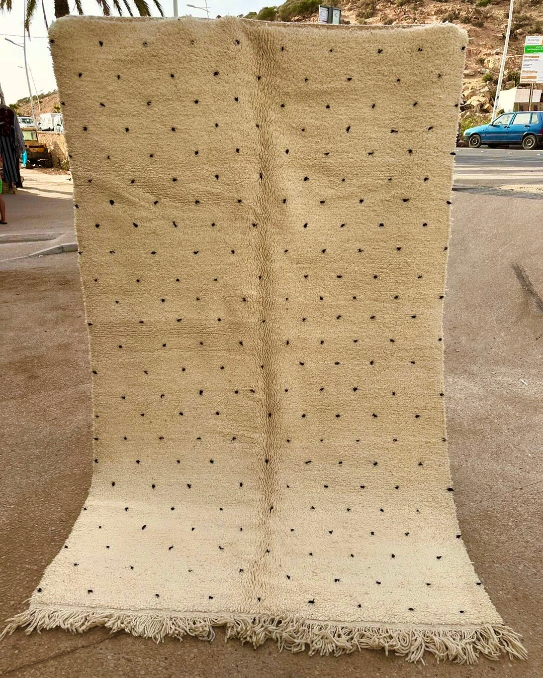 Beni Ouarain Rug size 250 x 150 cm || 8.2 x 4.92 ft