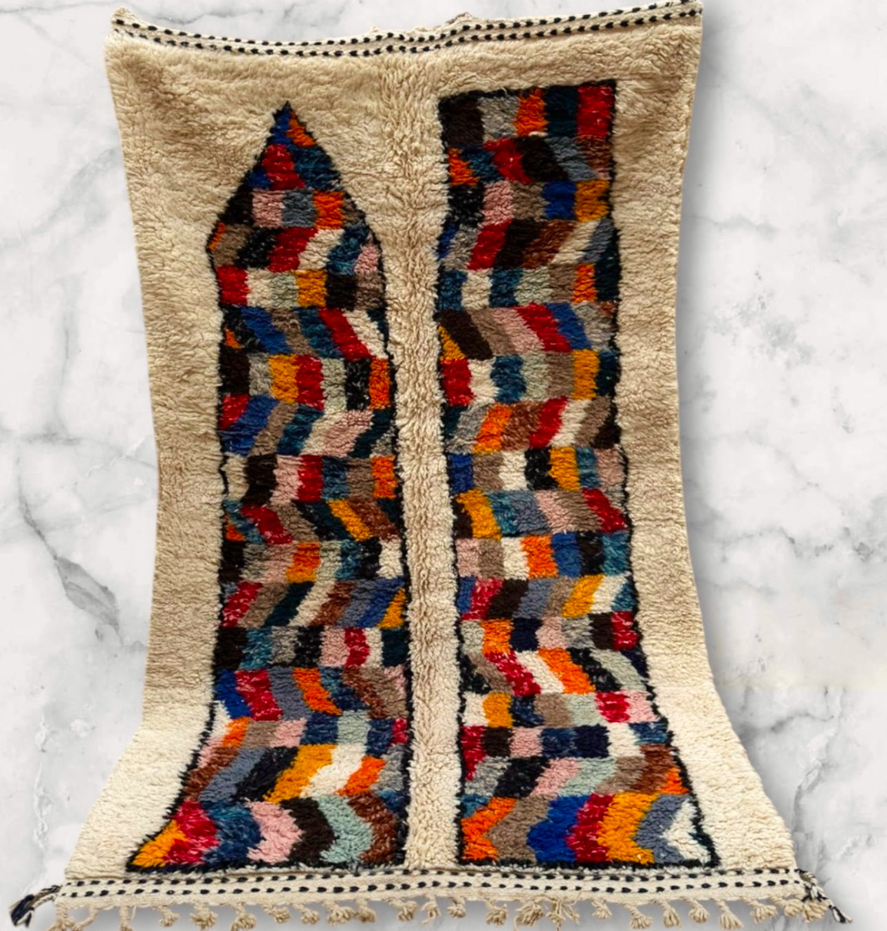 Beni Ouarain Rug size 250 x 150 cm || 8.2 x 4.92 ft