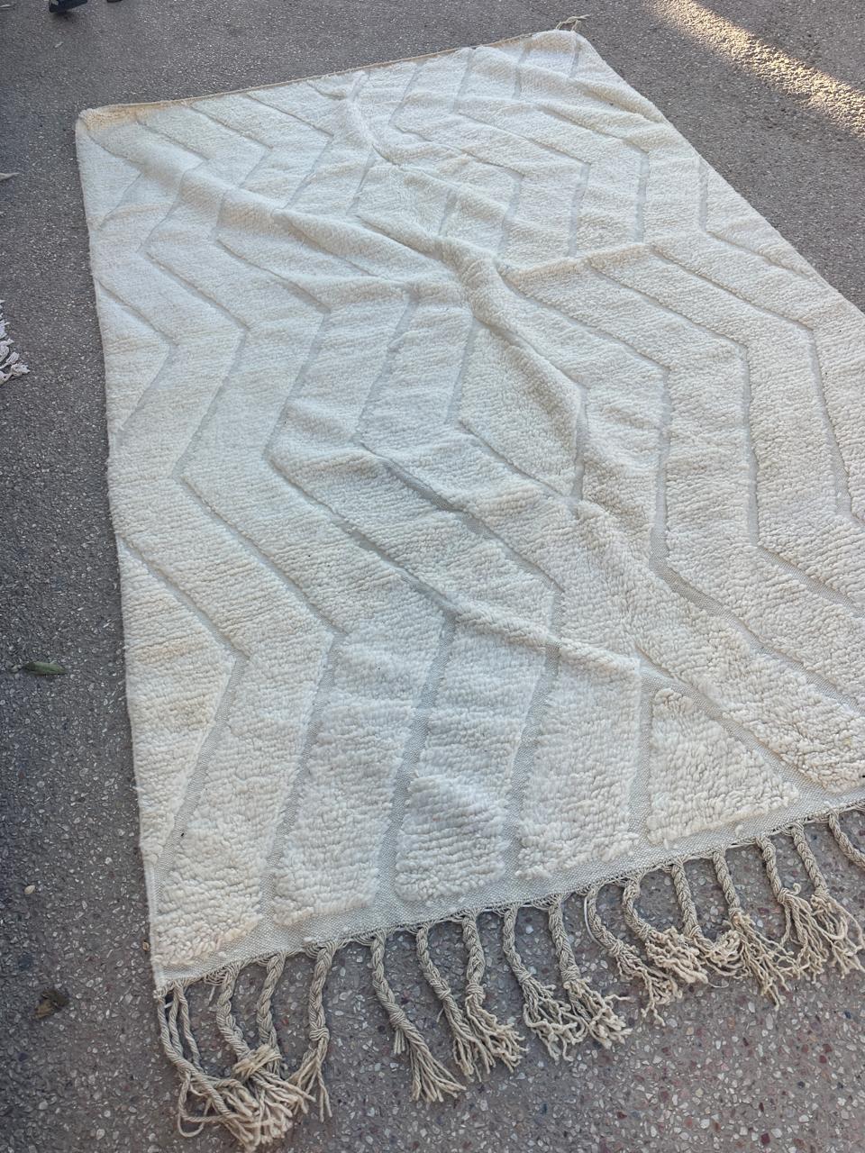 Handmade Beni Ouarain, size 300 x 200 cm || 9.84 x 6.56 ft