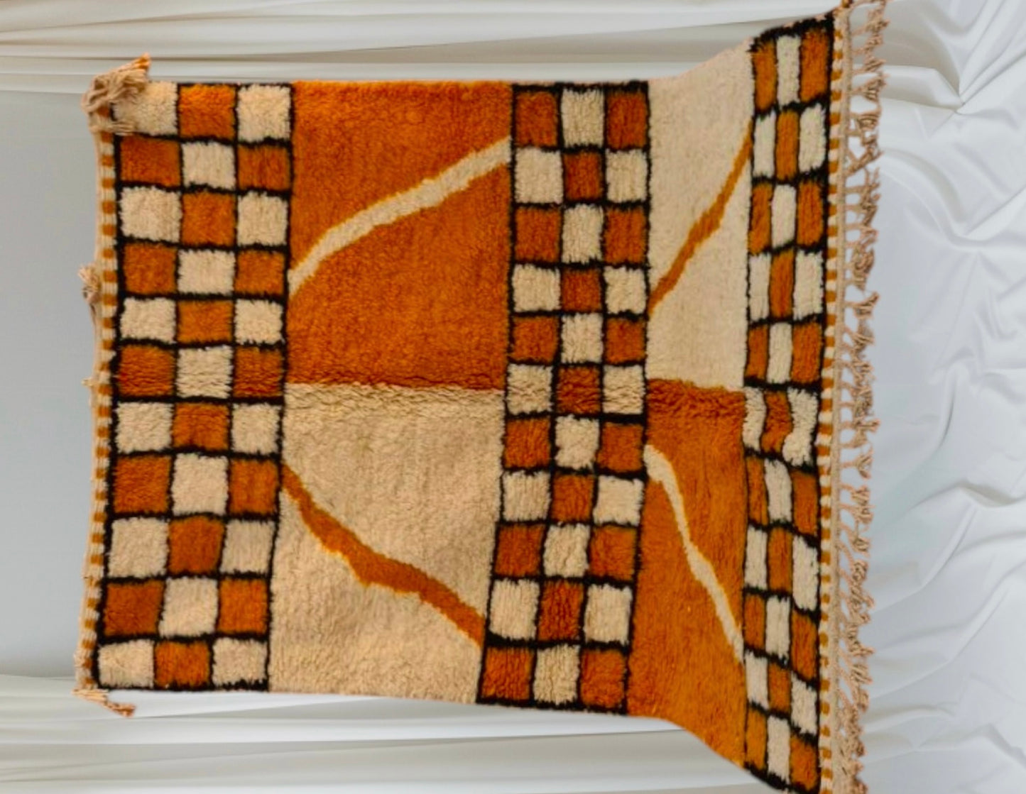Beni Ouarain Rug size 250 x 150 cm || 8.2 x 4.92 ft