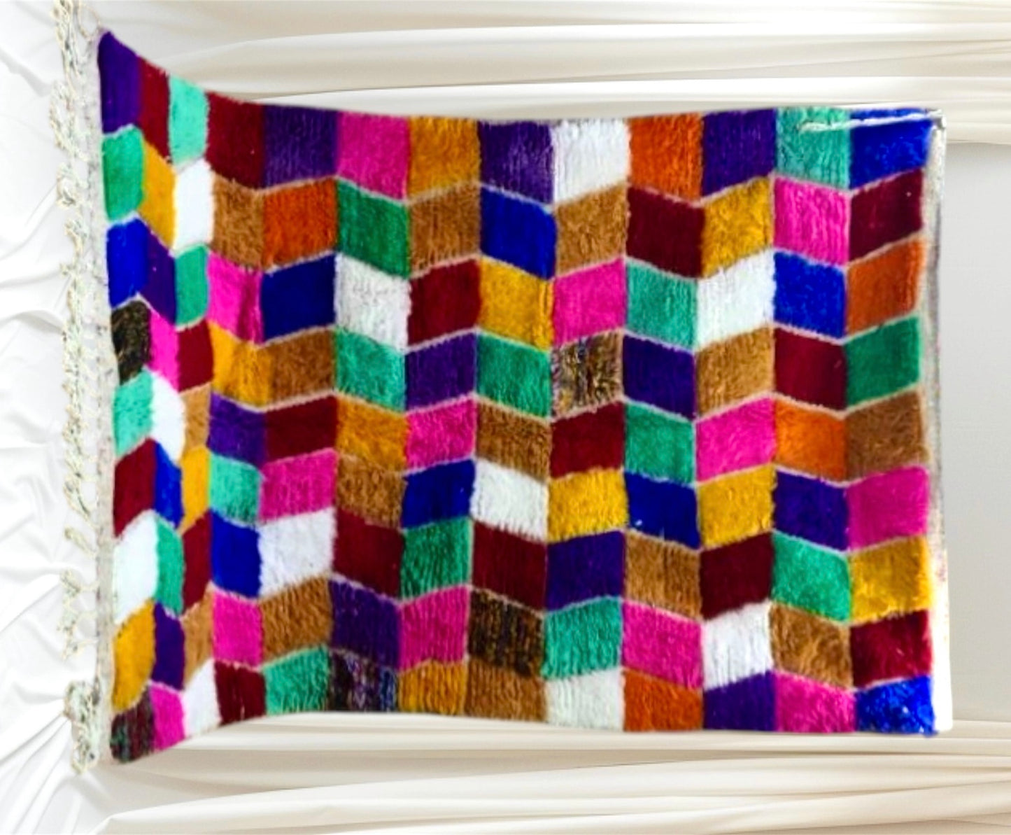 Handmade Azilal Rug, size 230 x 160 cm || 7.54 x 5.24 ft