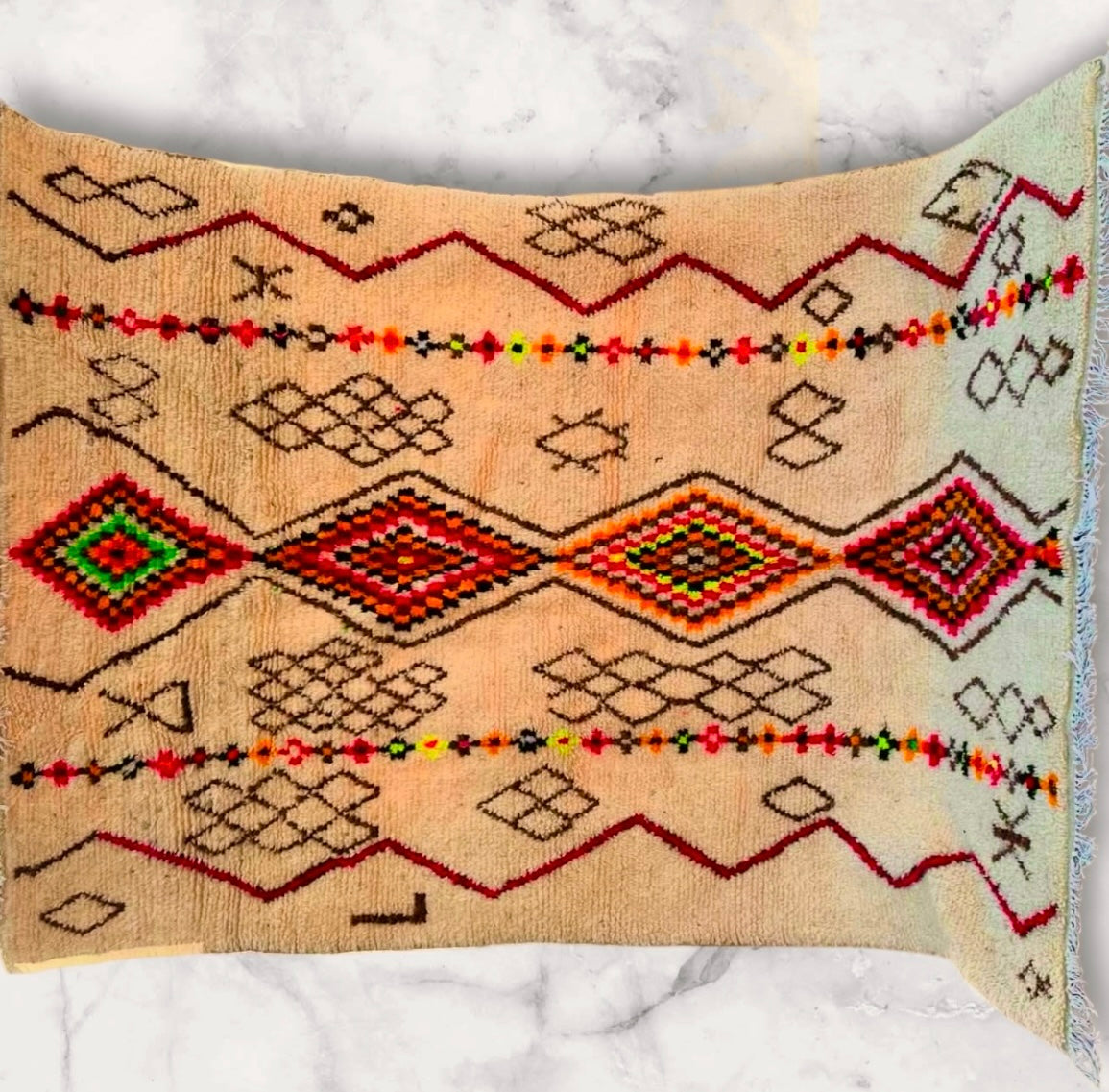 Azilal Rug, size 300 x 200 cm || 9.84 x 6.56 ft