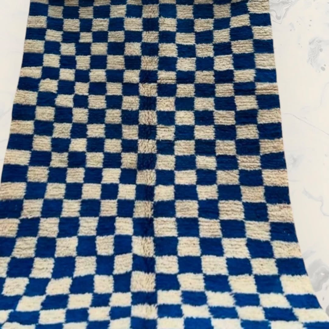 Beni Ouarain Rug size 250 x 150 cm || 8.2 x 4.92 ft