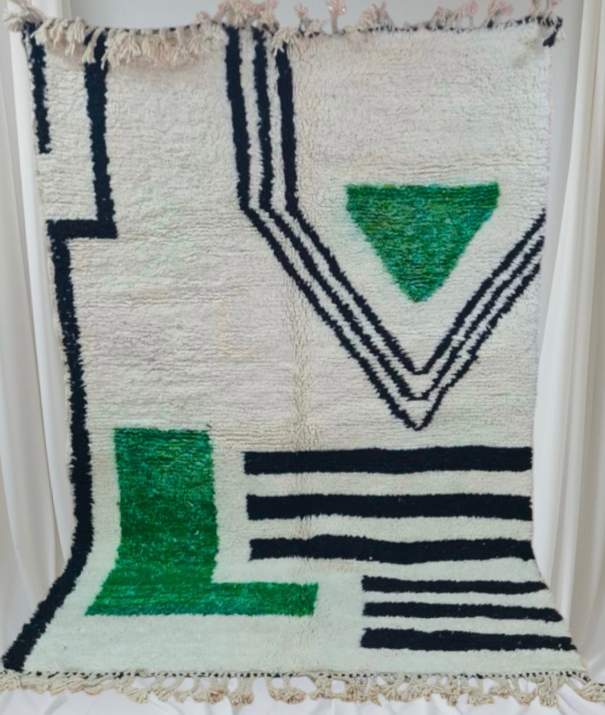 Beni Ouarain Rug size 250 x 150 cm || 8.2 x 4.92 ft