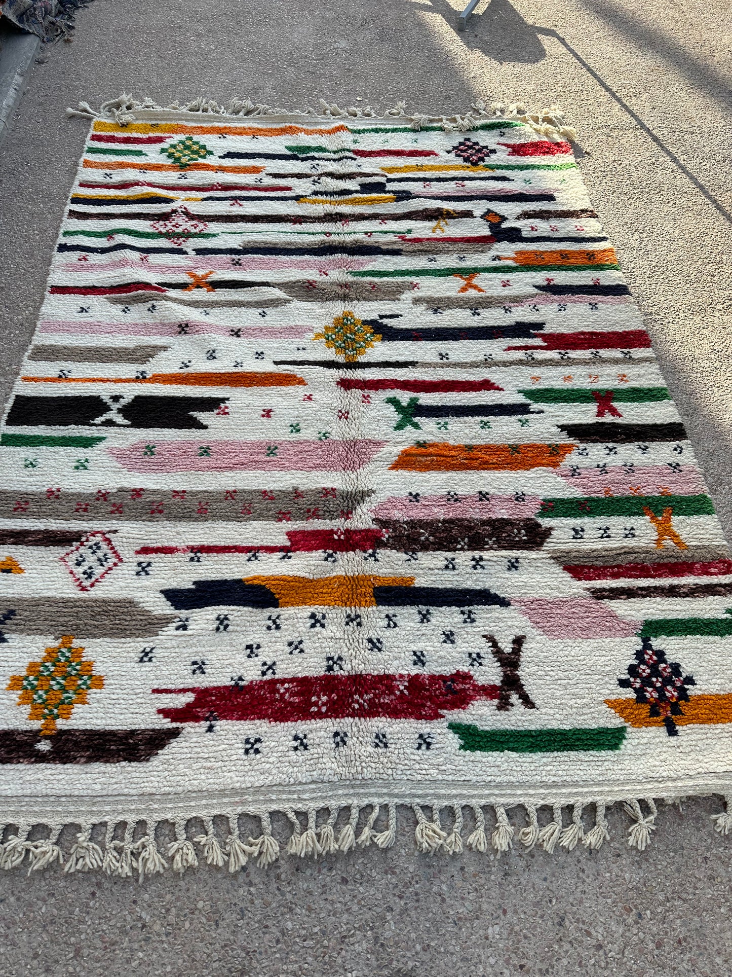 Handmade Azilal Rug, size 300 x 200 cm || 9.84 x 6.56 ft