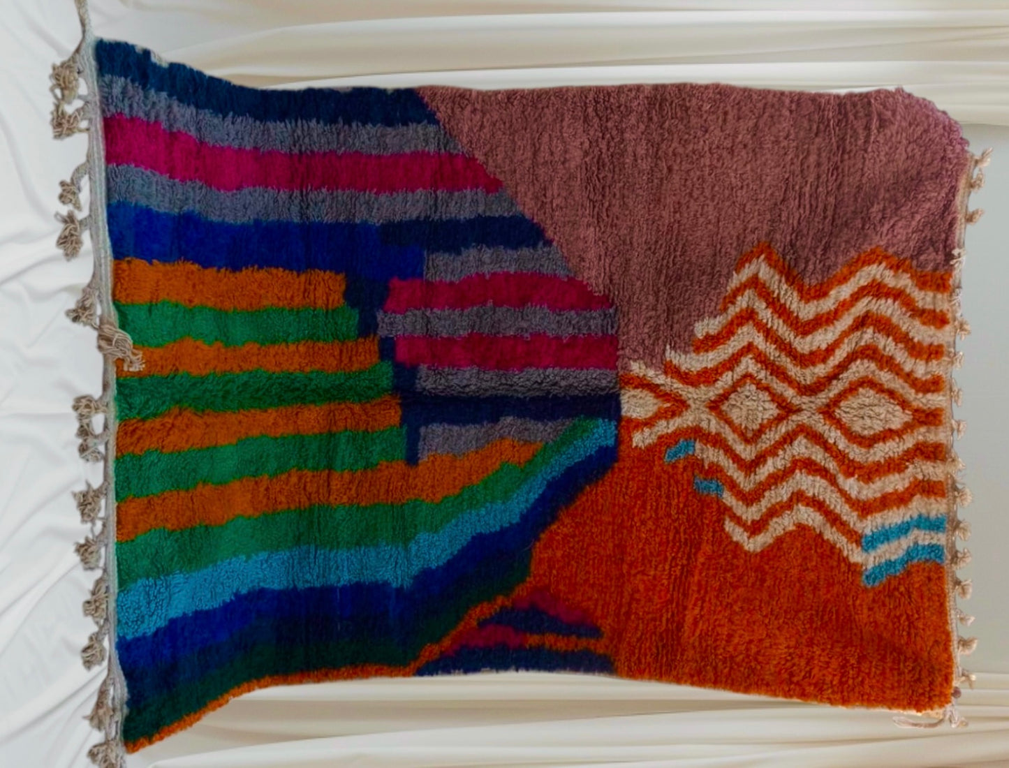 Beni Ouarain Rug size 250 x 150 cm || 8.2 x 4.92 ft