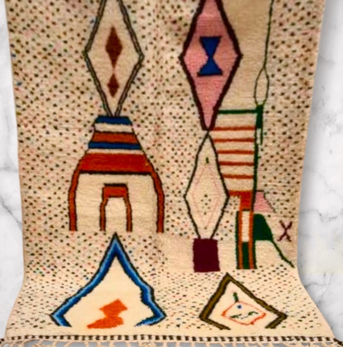 Handmade Azilal Rug, size 250 x 150 cm || 8.2 x 4.92 ft
