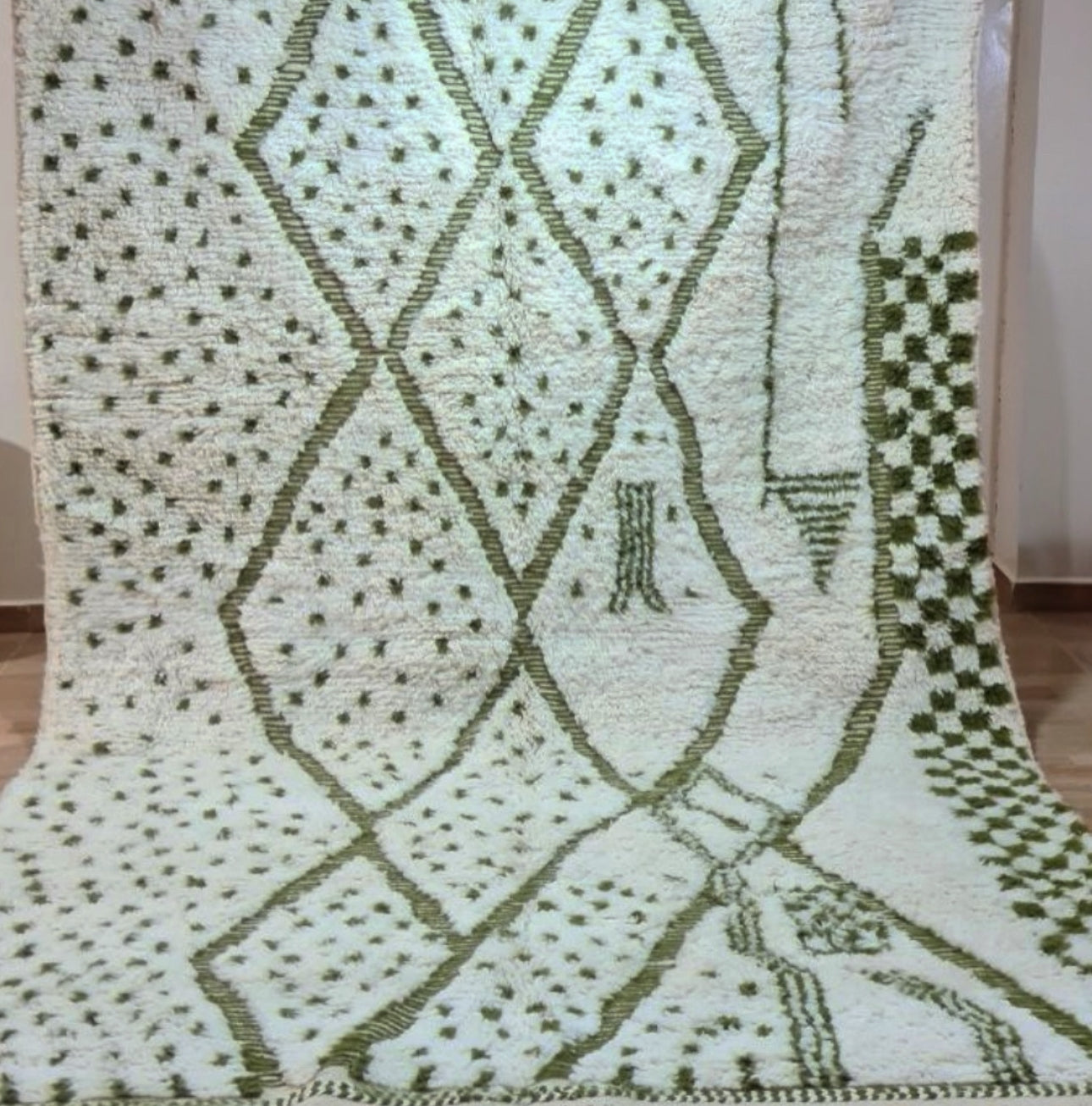 Handmade Azilal Rug, size 300 x 200 cm || 9.84 x 6.56 ft