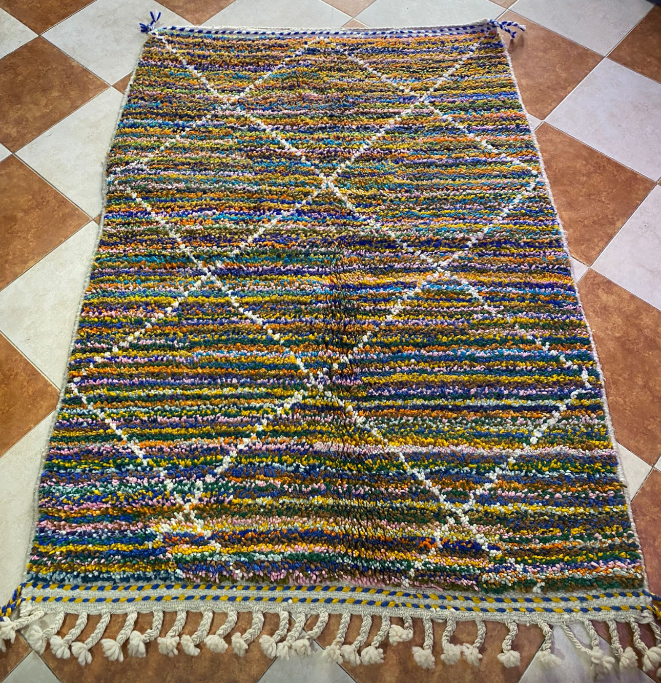 Handmade Azilal Rug, size 150 x 100 cm (4.92 x 3.28 ft)