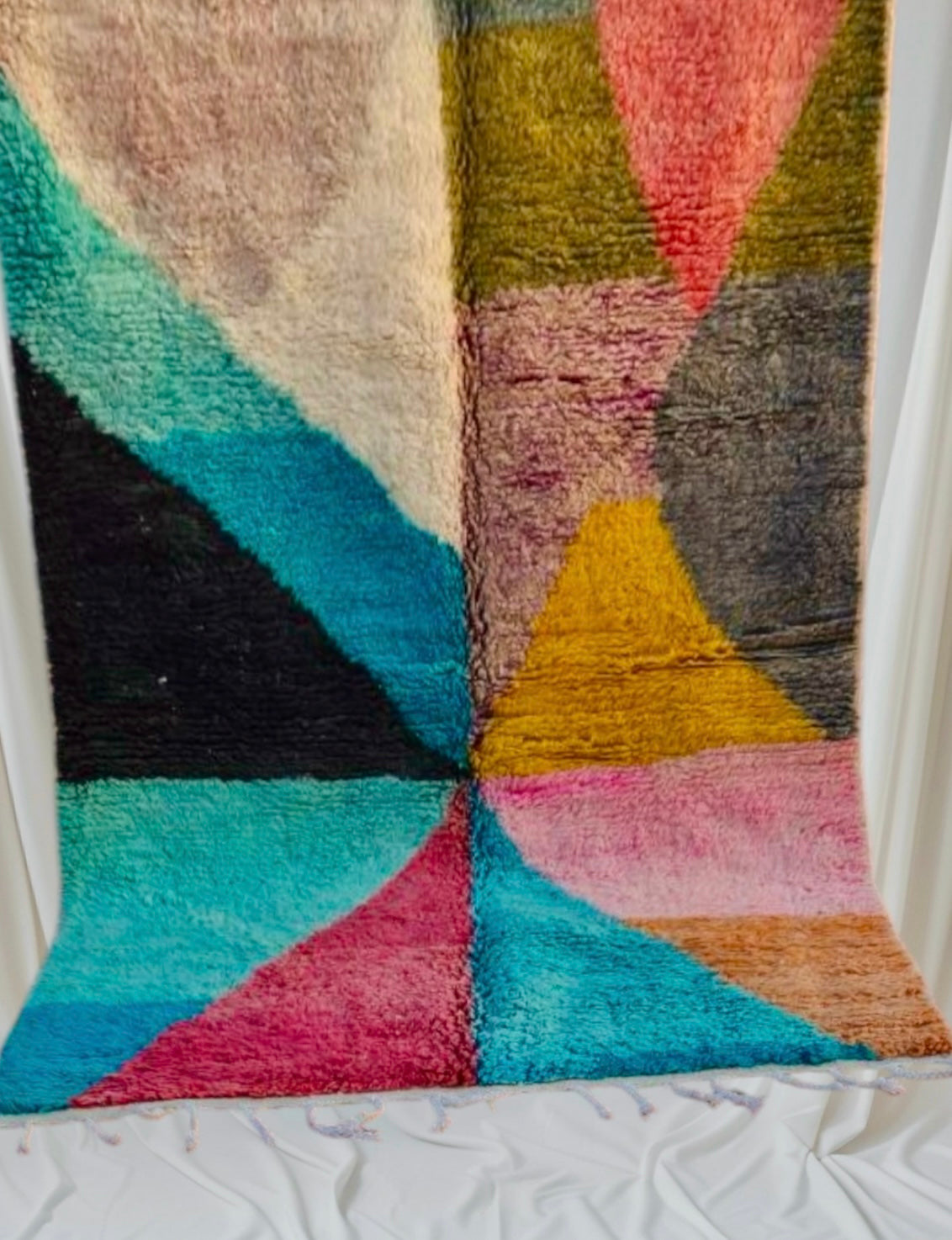 Beni Ouarain Rug size 250 x 150 cm || 8.2 x 4.92 ft
